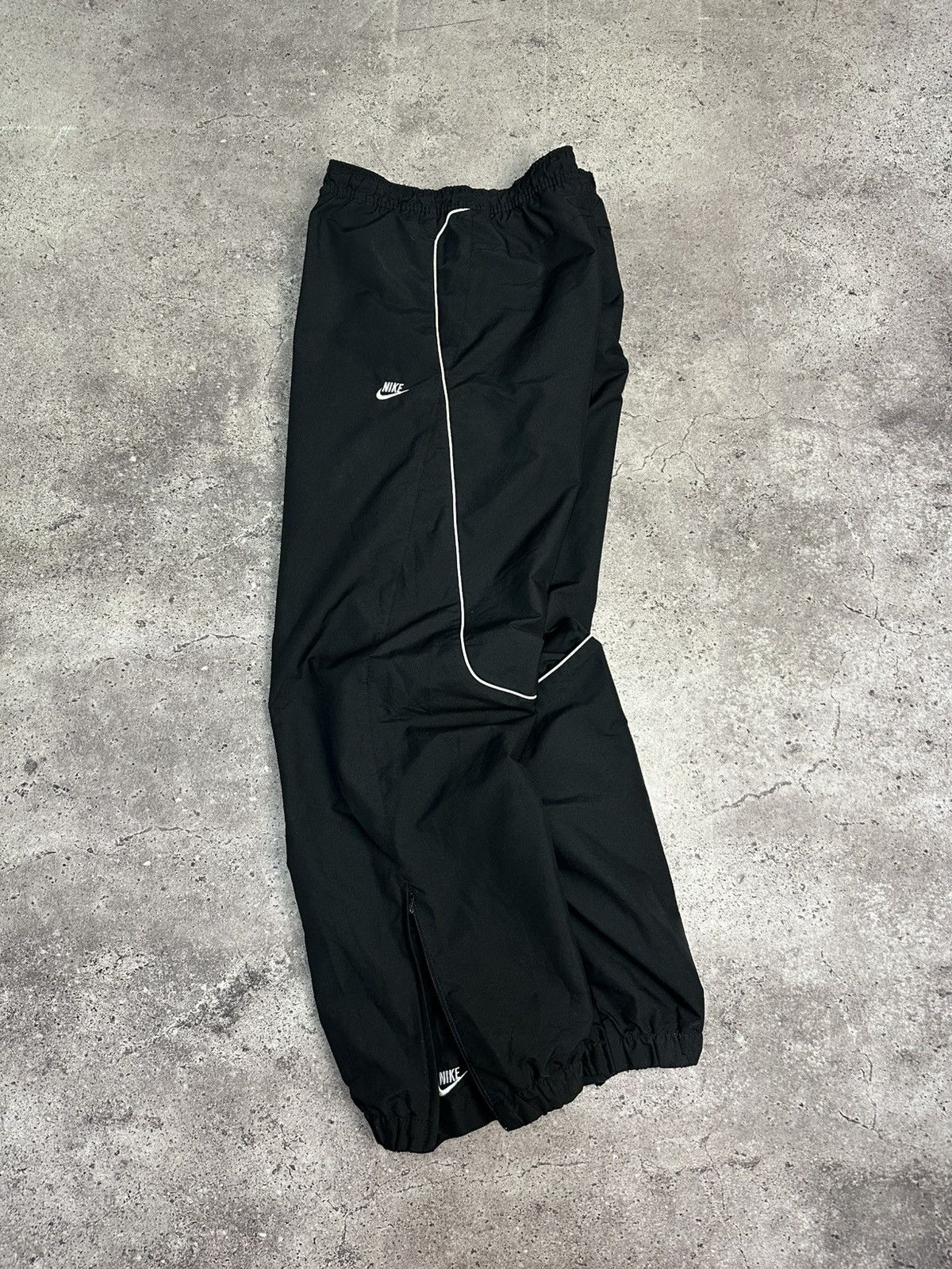 Nike × Vintage Vintage Nike Nylon Drill Pants Embroidered Logo Y2K Archival Size US 36 / EU 52 - 1 Thumbnail