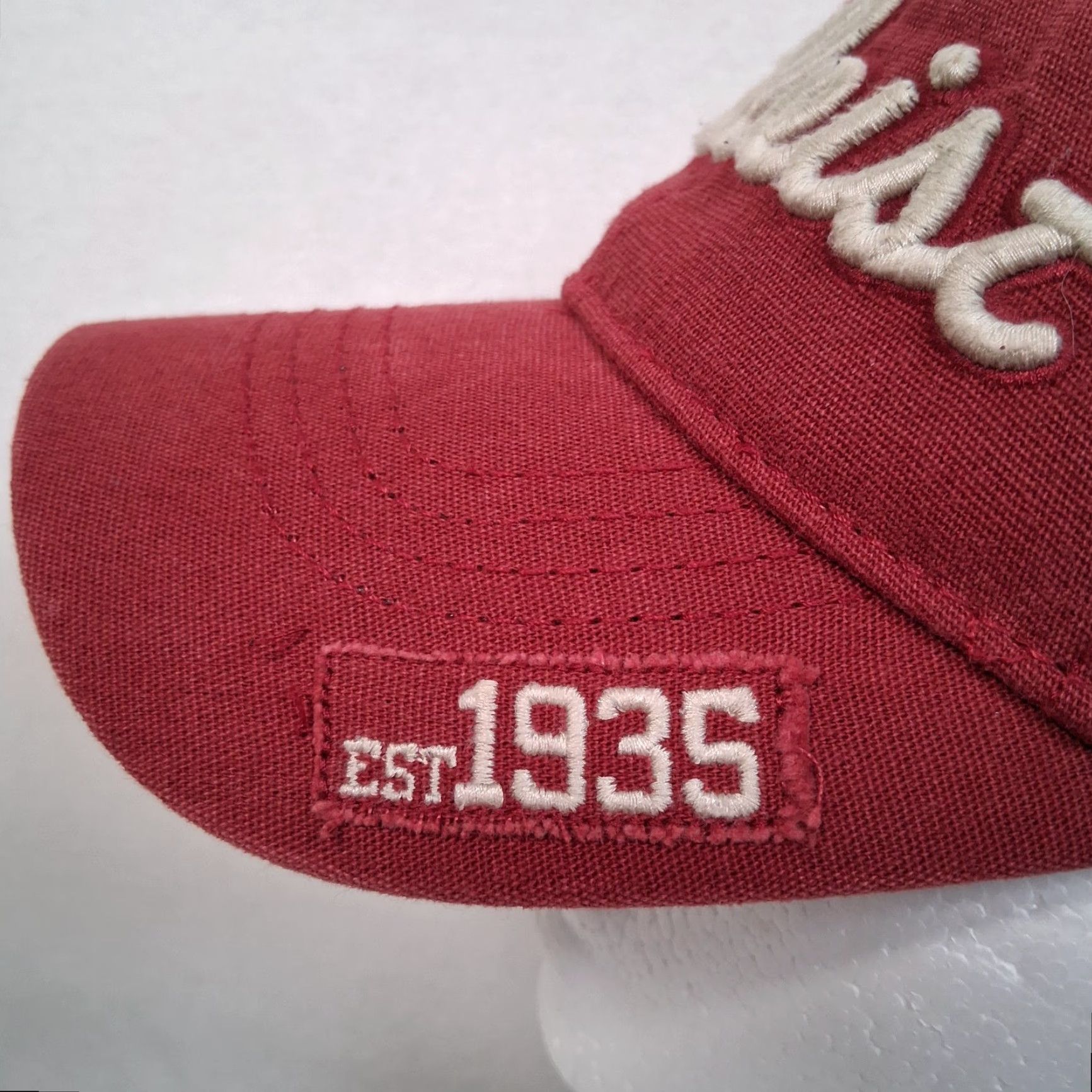 Titleist VINTAGE Titleist Golf Hat Cap Maroon Cotton Canvas Strapback Distressed Embroidered Men One Size Golfing Accessories Size ONE SIZE - 4 Thumbnail