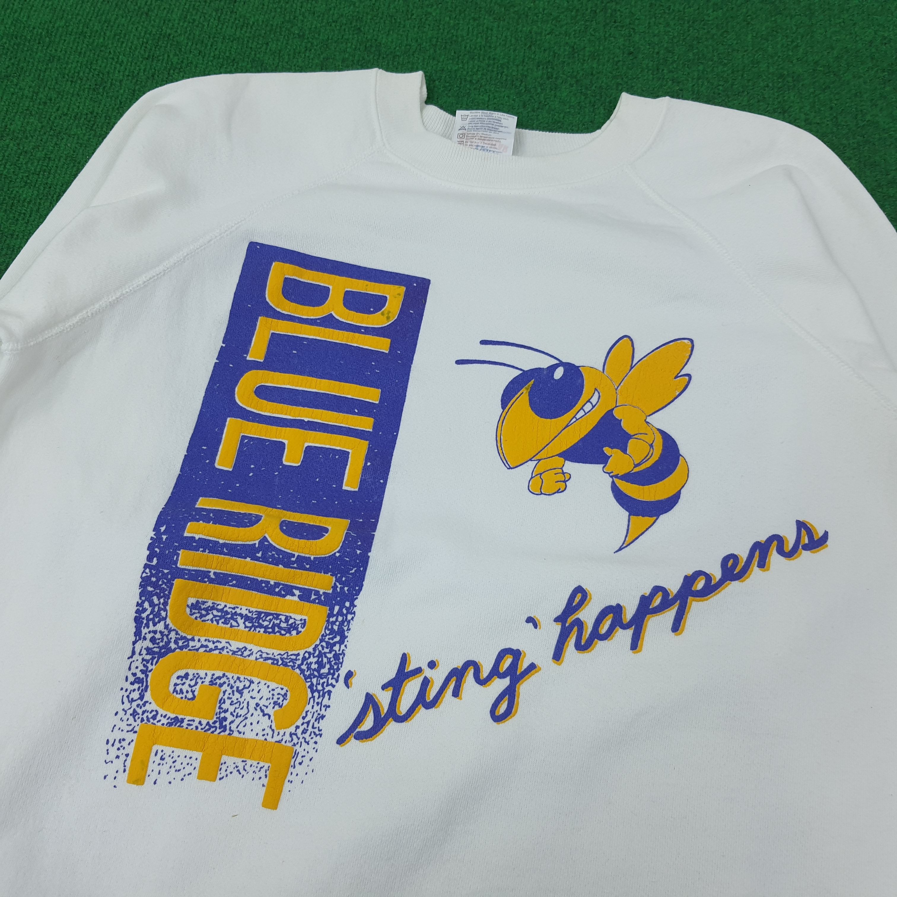Vintage Vintage Blue Ridge Sting Happens Sports Sweatshirt C222N8 Size US M / EU 48-50 / 2 - 2 Thumbnail
