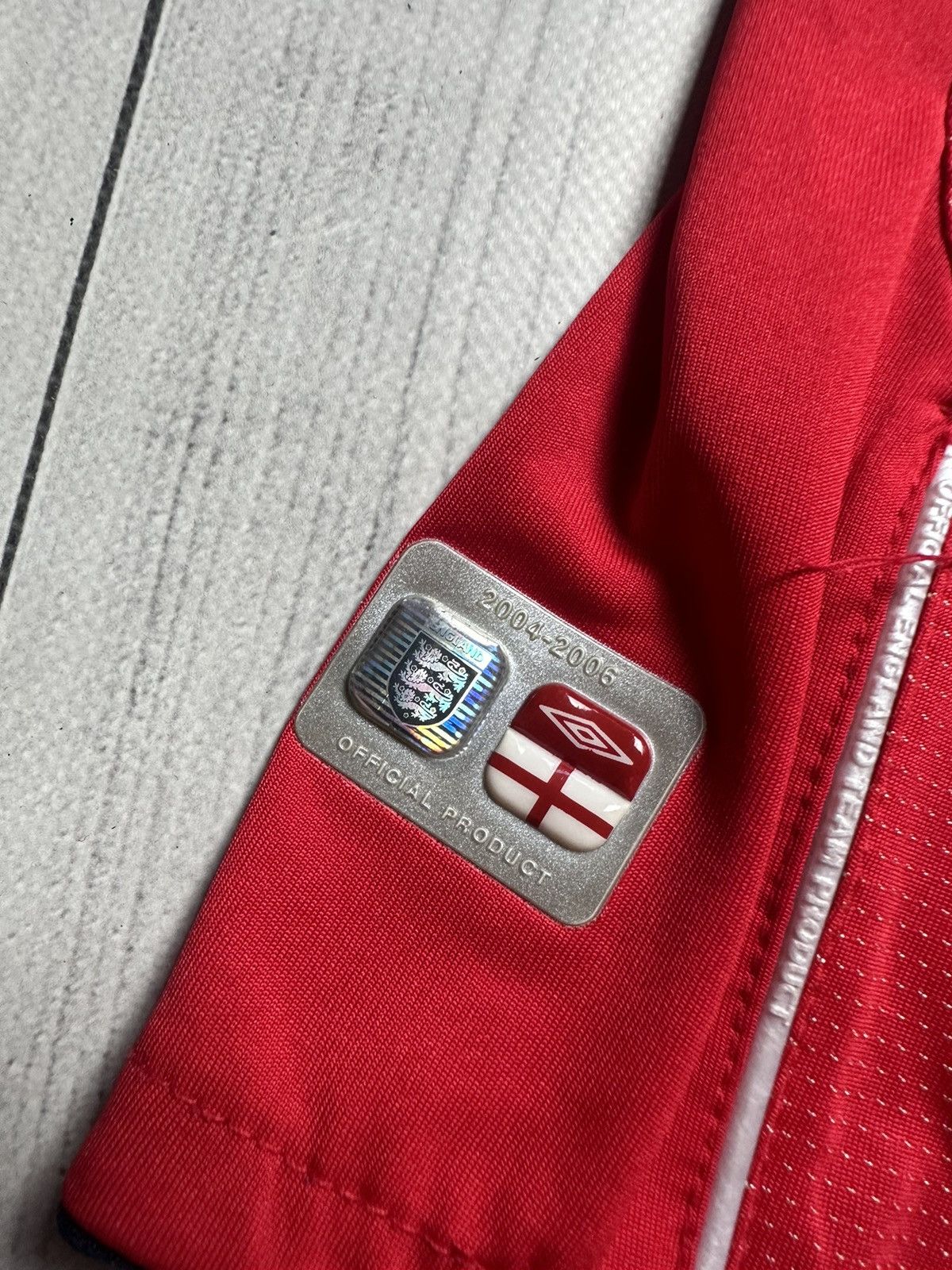 Umbro × Vintage Vintage Umbro England soccer jersey size L red Size US L / EU 52-54 / 3 - 3 Thumbnail