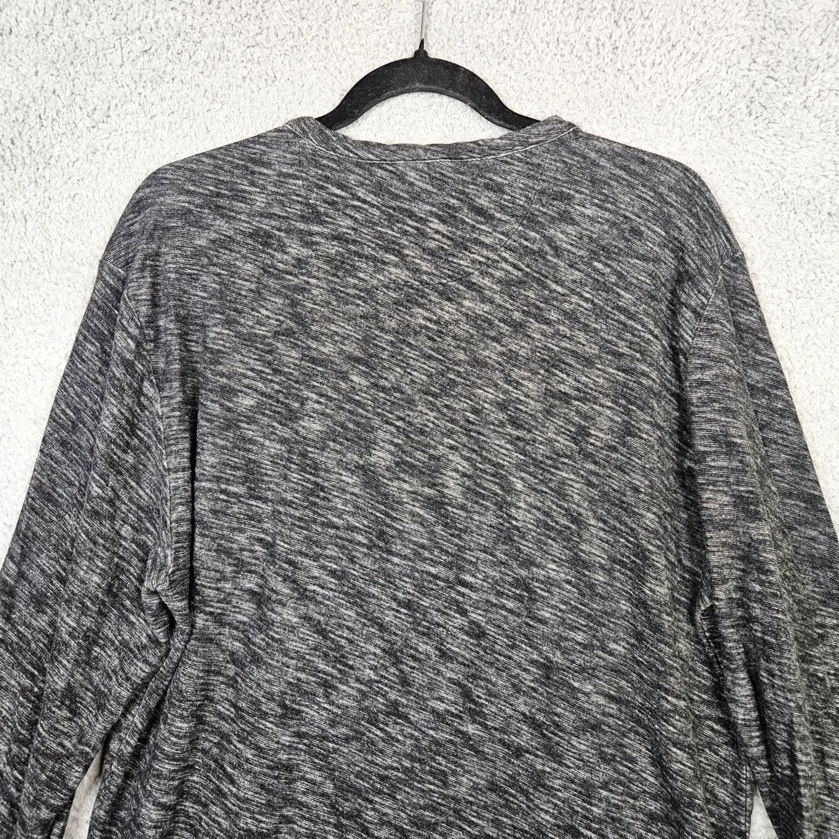UNTUCKit UNTUCKit Men's T-Shirt Long Sleeve Black 100% Cotton Crew Neck Size L Regular Shirt Mens Size US L / EU 52-54 / 3 - 3 Thumbnail