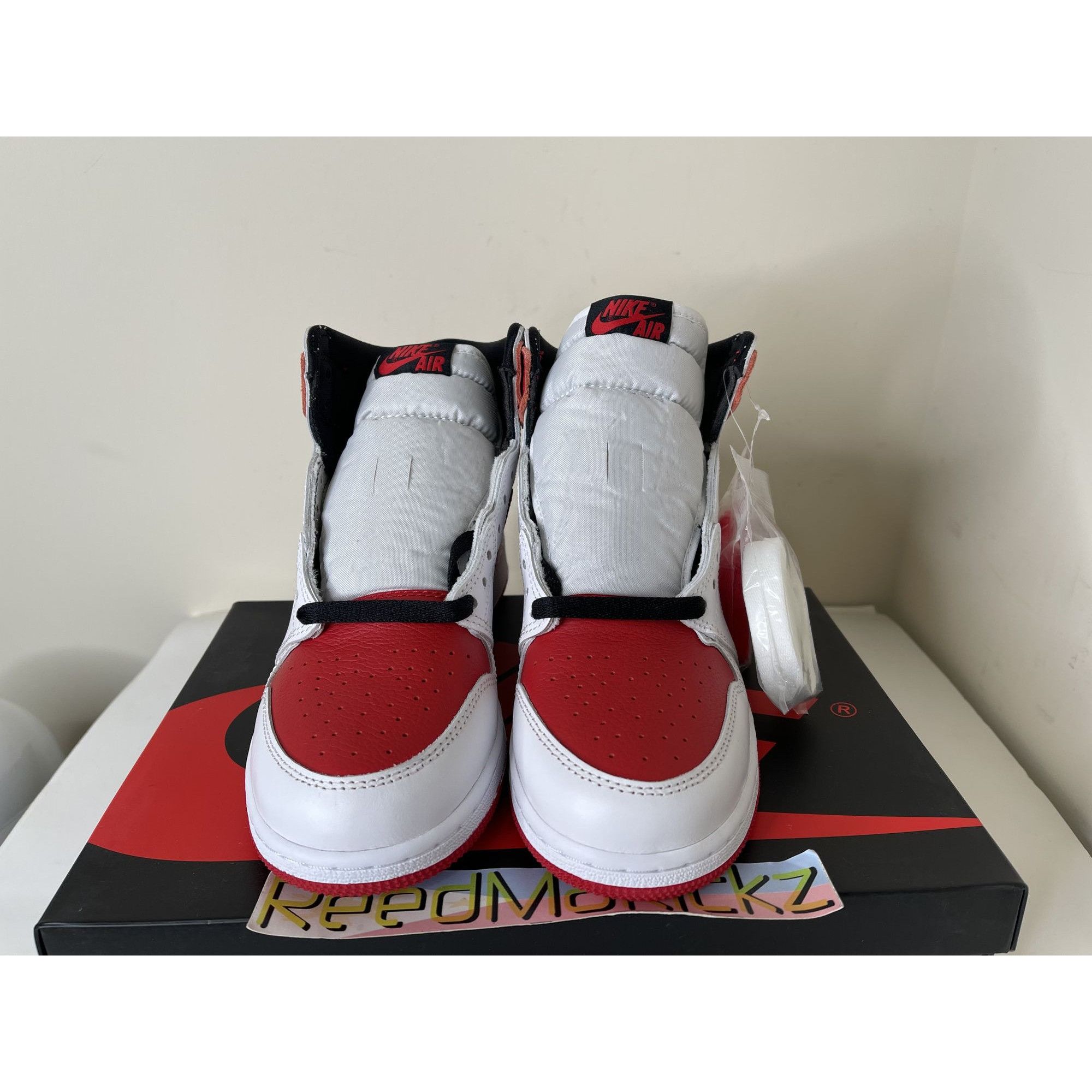 Jordan Brand Jordan 1 Retro High OG Heritage White Red GS 6Y Size US 6 / EU 39 - 3 Thumbnail