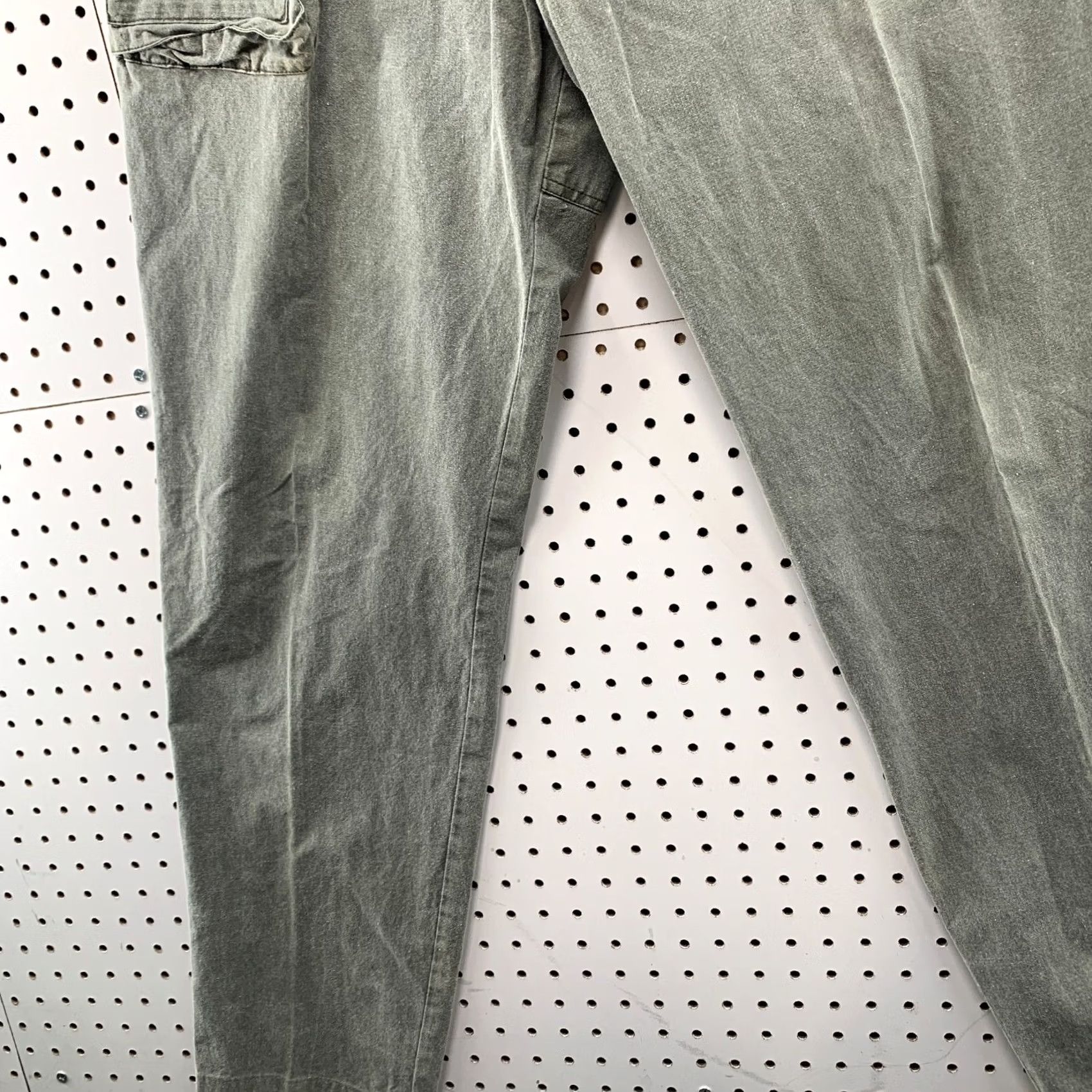 Vintage Vintage Cabela’s Pants Mens Canvas 35x33 Olive Green Outdoor Cargo Flat Front 33 Inseam Mens Size US 35 - 6 Thumbnail
