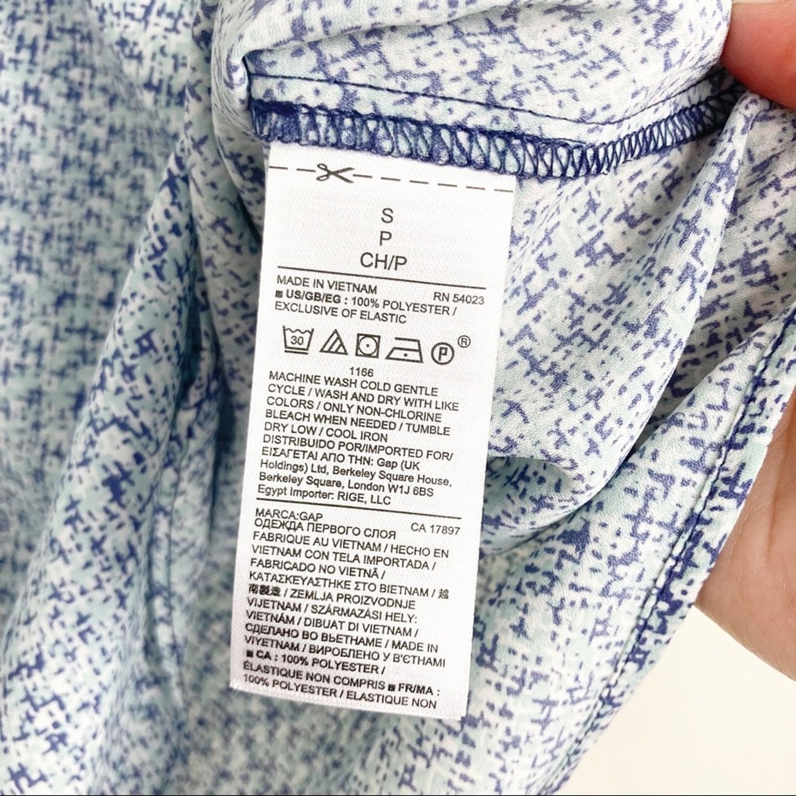 Gap Gap Blue Printed Off The Shoulder Shirt Sz S Size S / US 4 / IT 40 - 5 Thumbnail