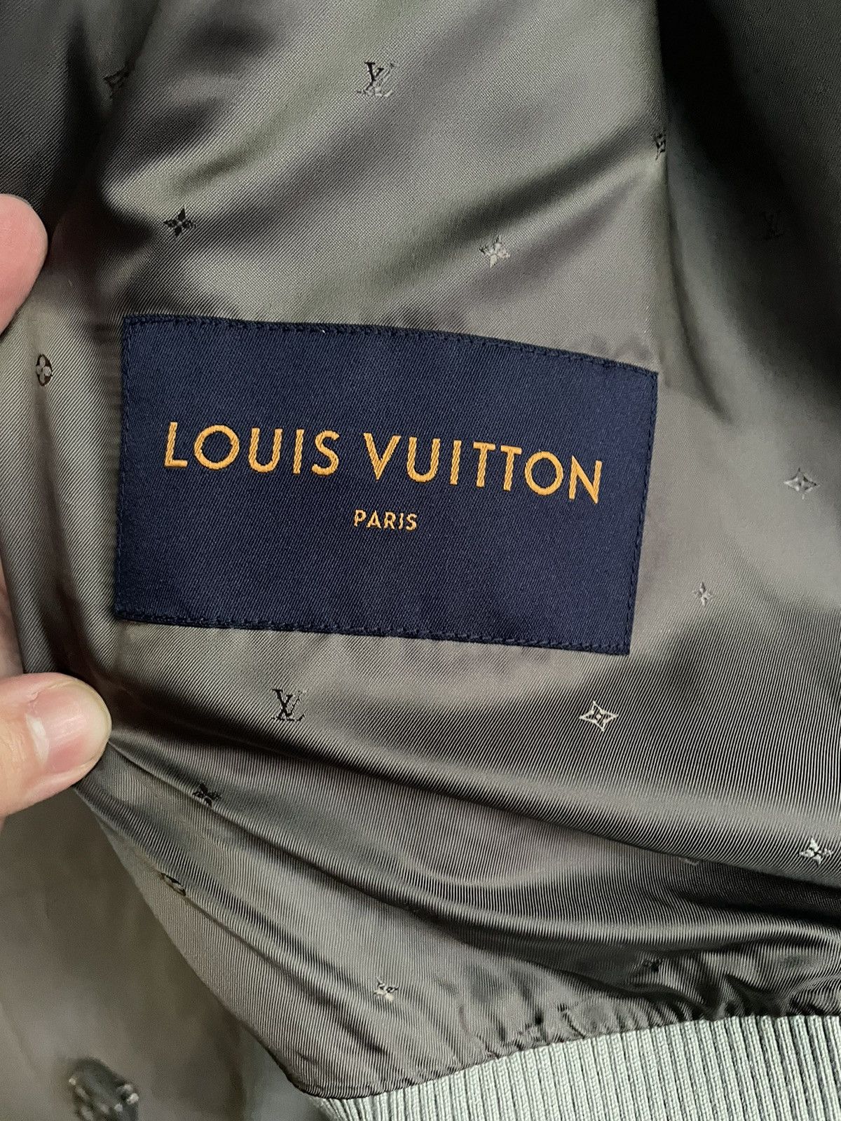 Louis Vuitton Louis Vuitton Grey Leather Jacket Size US XL / EU 56 / 4 - 12 Thumbnail