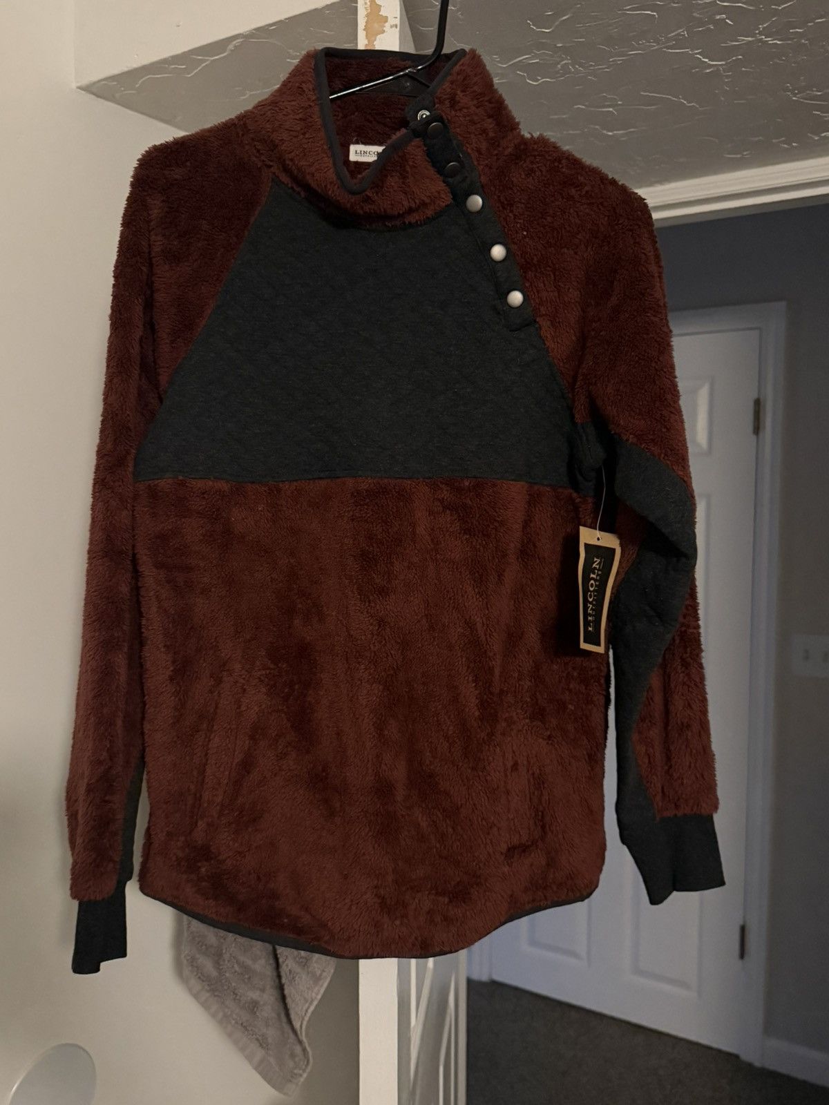 Other Womens NEW soft sweater with side snaps Size S / US 4 / IT 40 - 1 Thumbnail