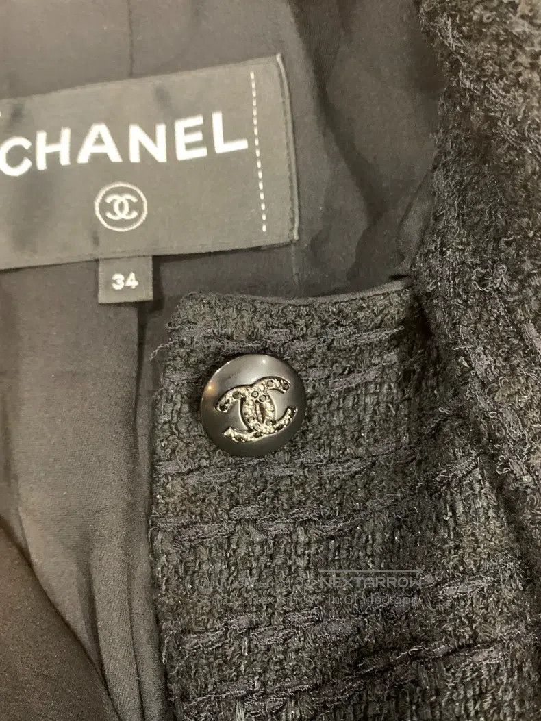 Chanel Chanel Classic black four-pocket jacket Size XXS / US 00 / IT 34 - 3 Thumbnail