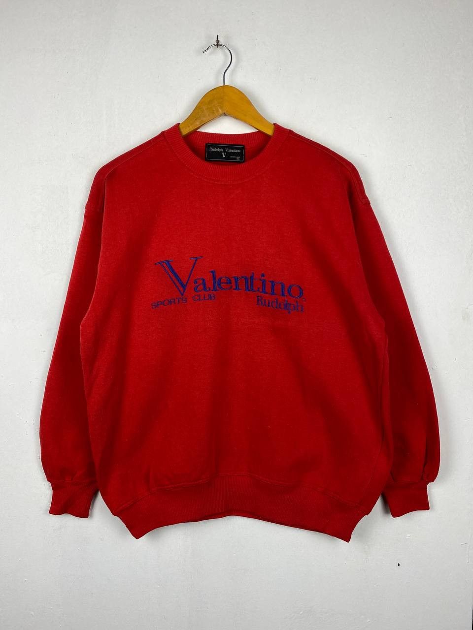 Valentino vintage rudolph valentino sweatshirt nice design Size US M / EU 48-50 / 2 - 1 Thumbnail