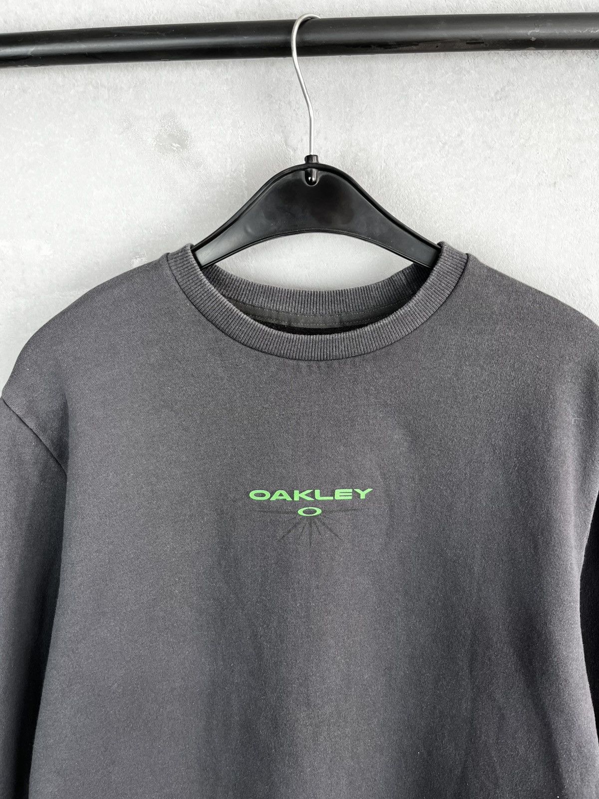 Oakley Oakley Central logo size m Size US M / EU 48-50 / 2 - 4 Thumbnail