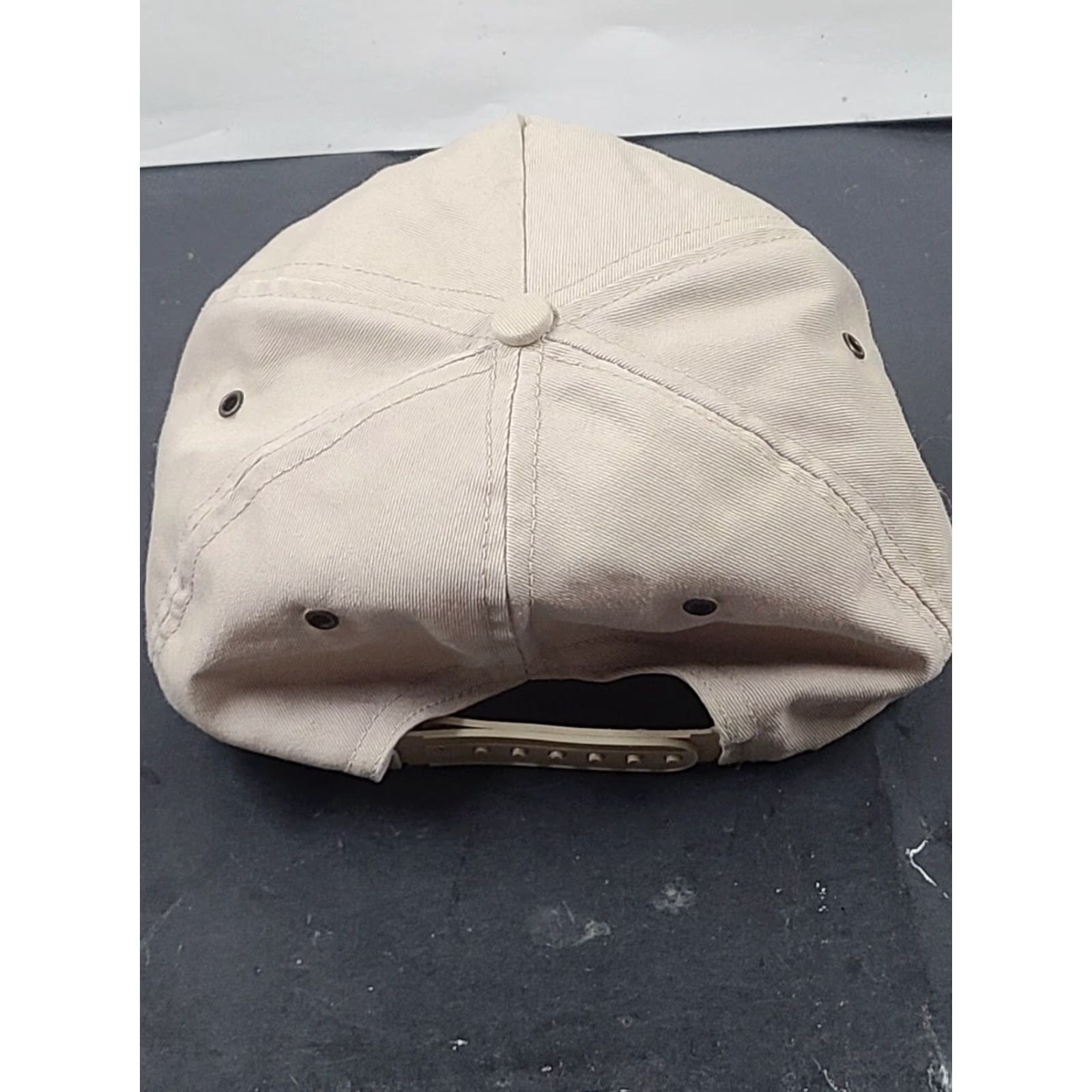 Vintage VINTAGE Swingster USA Dekalb Seed Trucker Hat Farmers Roundup Ready Corn Cap Men Adjustable Beige Cotton 90s USA Work Patch Hat Mens Size ONE SIZE - 4 Thumbnail