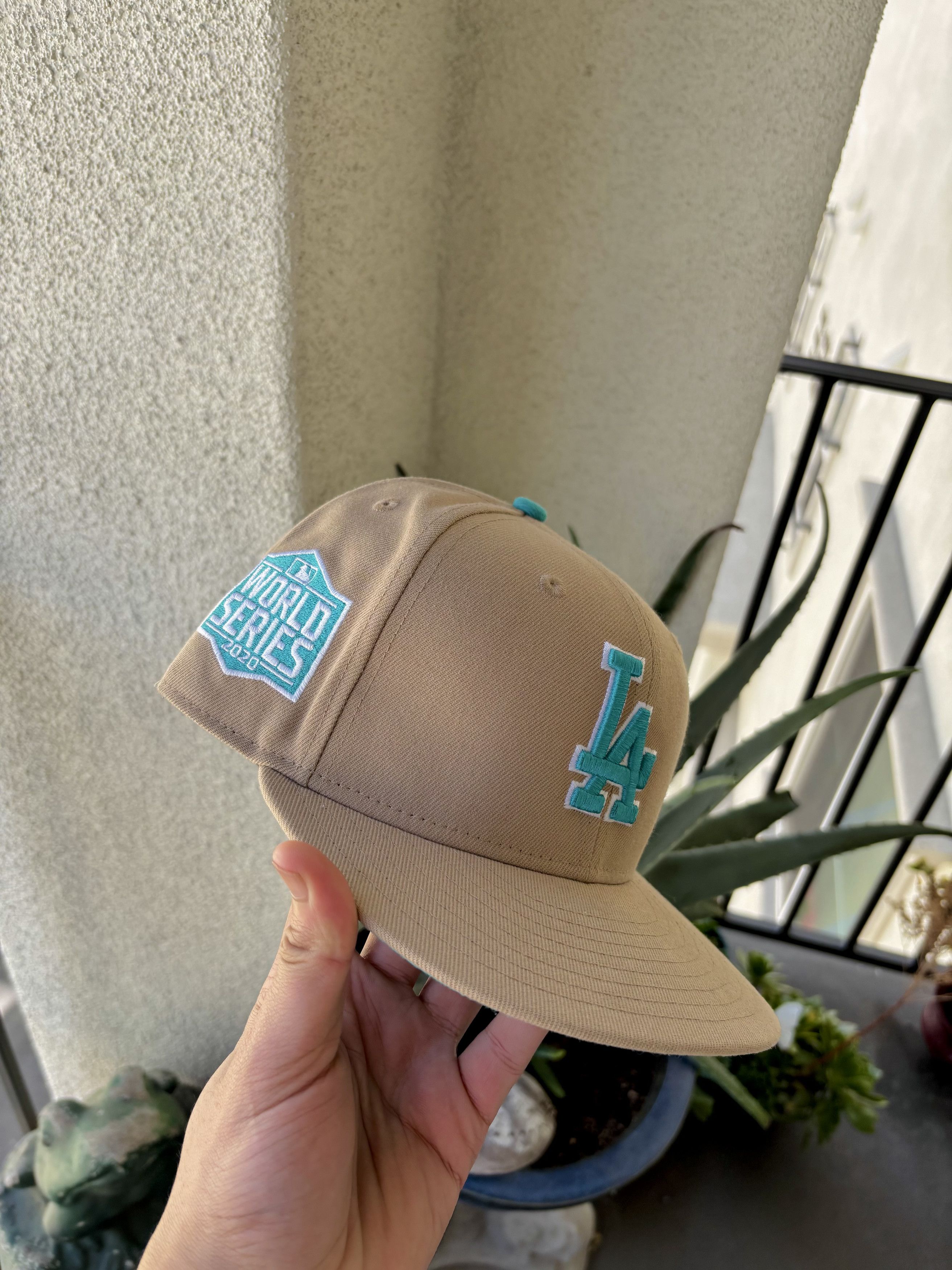 New Era New Era 2020 Los Angeles Dodgers Sand Teal 7 3/8 Size ONE SIZE - 2 Thumbnail