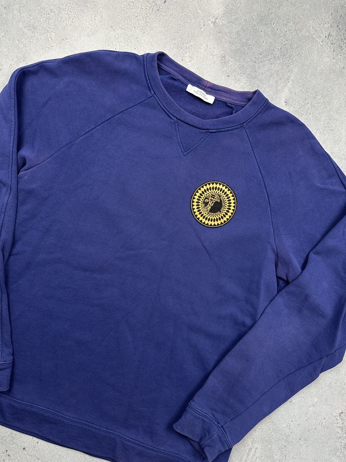 Versace Vintage Versace Blue Purple Sweatshirt Medusa Logo Crewneck Size US L / EU 52-54 / 3 - 5 Thumbnail