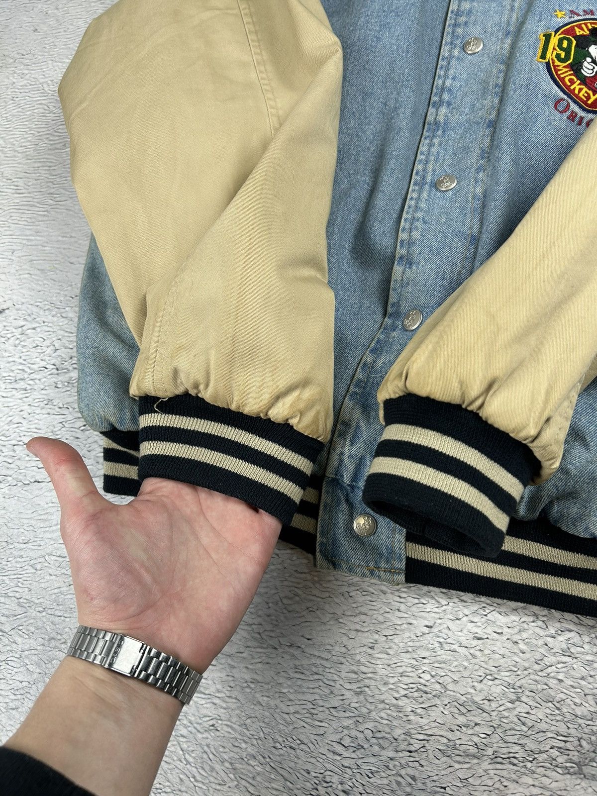 Disney Rare🔥 Mickey Mouse bomber Vintage denim jacket 90s Oversize Size US M / EU 48-50 / 2 - 15 Thumbnail