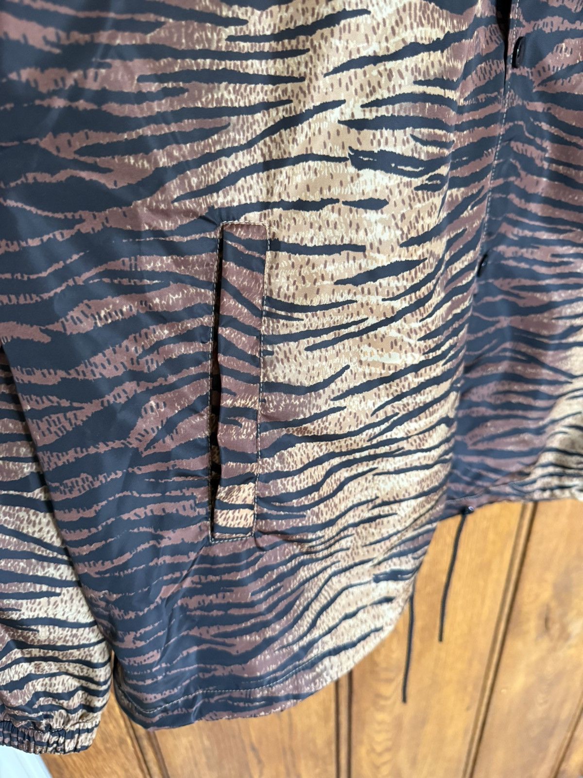 Celine $1.9k Celine tiger animal logo print coach jacket S M L Hedi Size US M / EU 48-50 / 2 - 15 Thumbnail