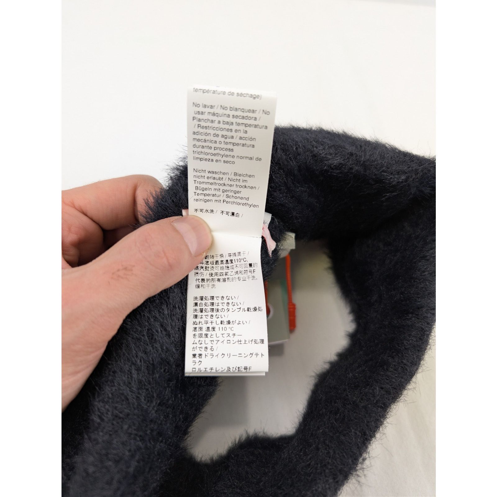 Off-White o1rshd1 Size: OS / Bounce Ski Headband in black faux-fur Size ONE SIZE - 14 Thumbnail