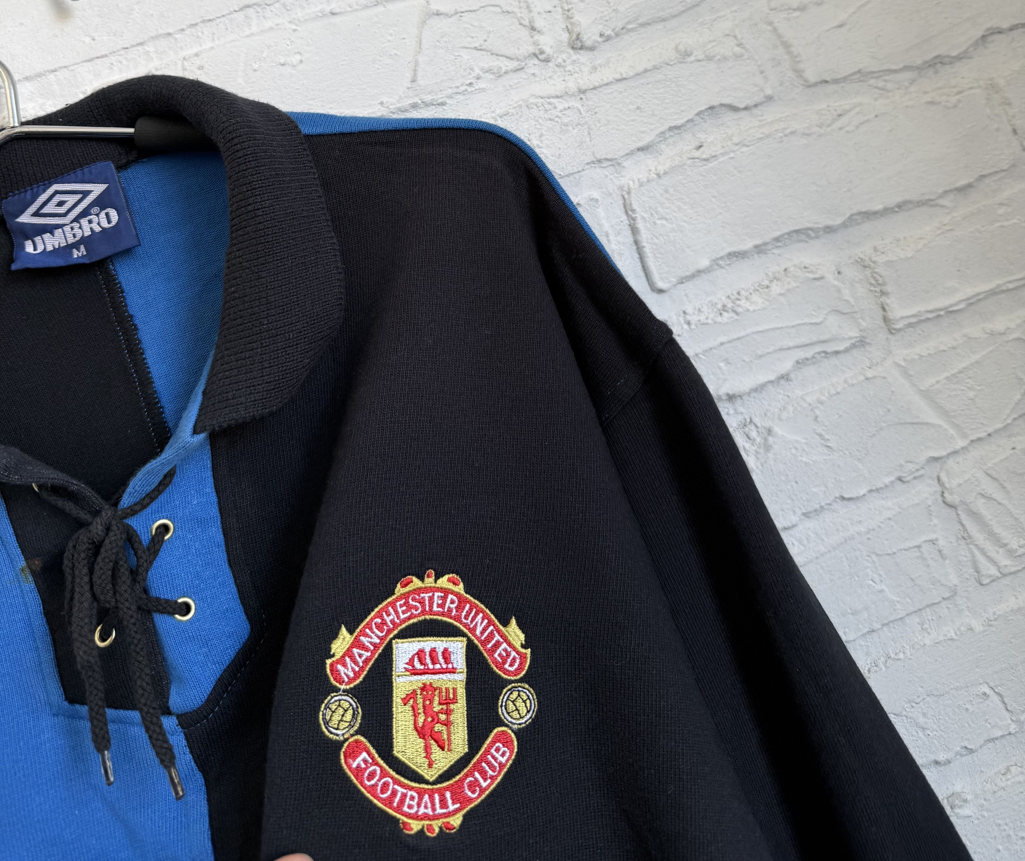 Other Vintage 90s Umbro Manchester United Away Rugby Shirt Lace Up Size US M / EU 48-50 / 2 - 2 Thumbnail