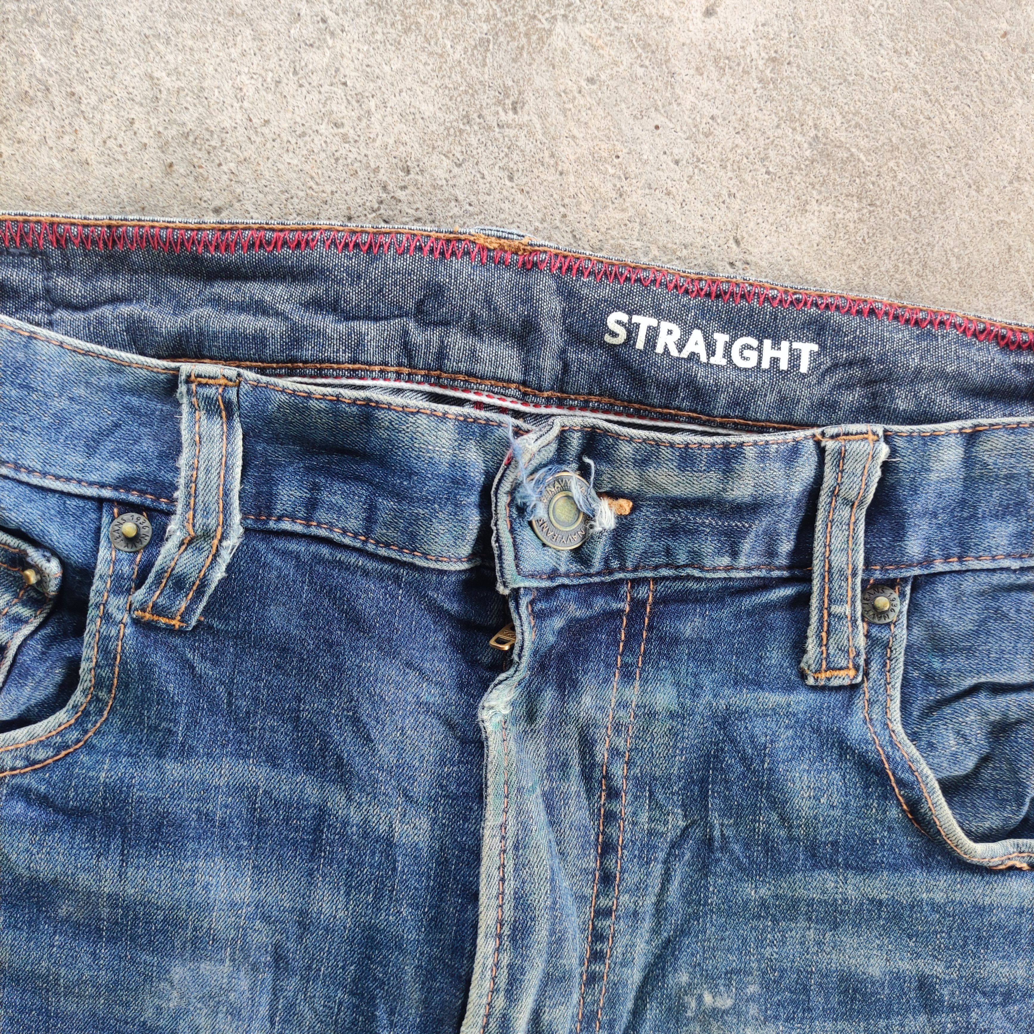Old Navy Vintage Navy Jeans Brand Ripped Faded Pants Size US 35 - 2 Thumbnail