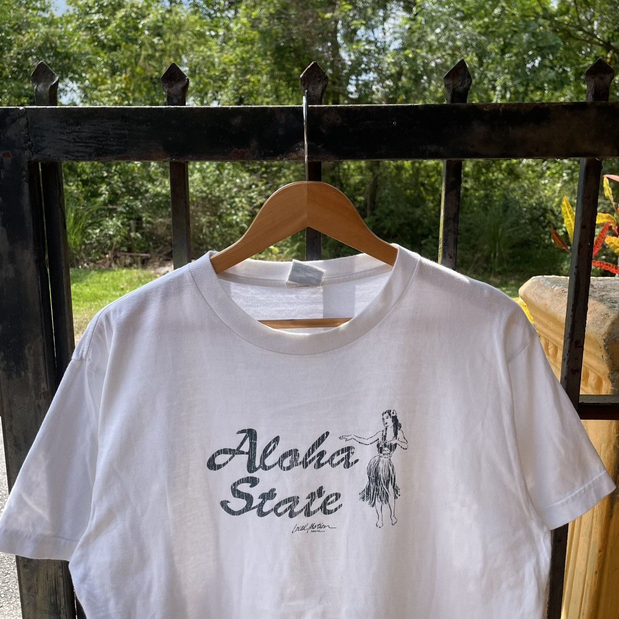 Vintage 🔥Vintage 90s Local Motion Aloha State Girl Surf Skate Tee Size US L / EU 52-54 / 3 - 4 Thumbnail