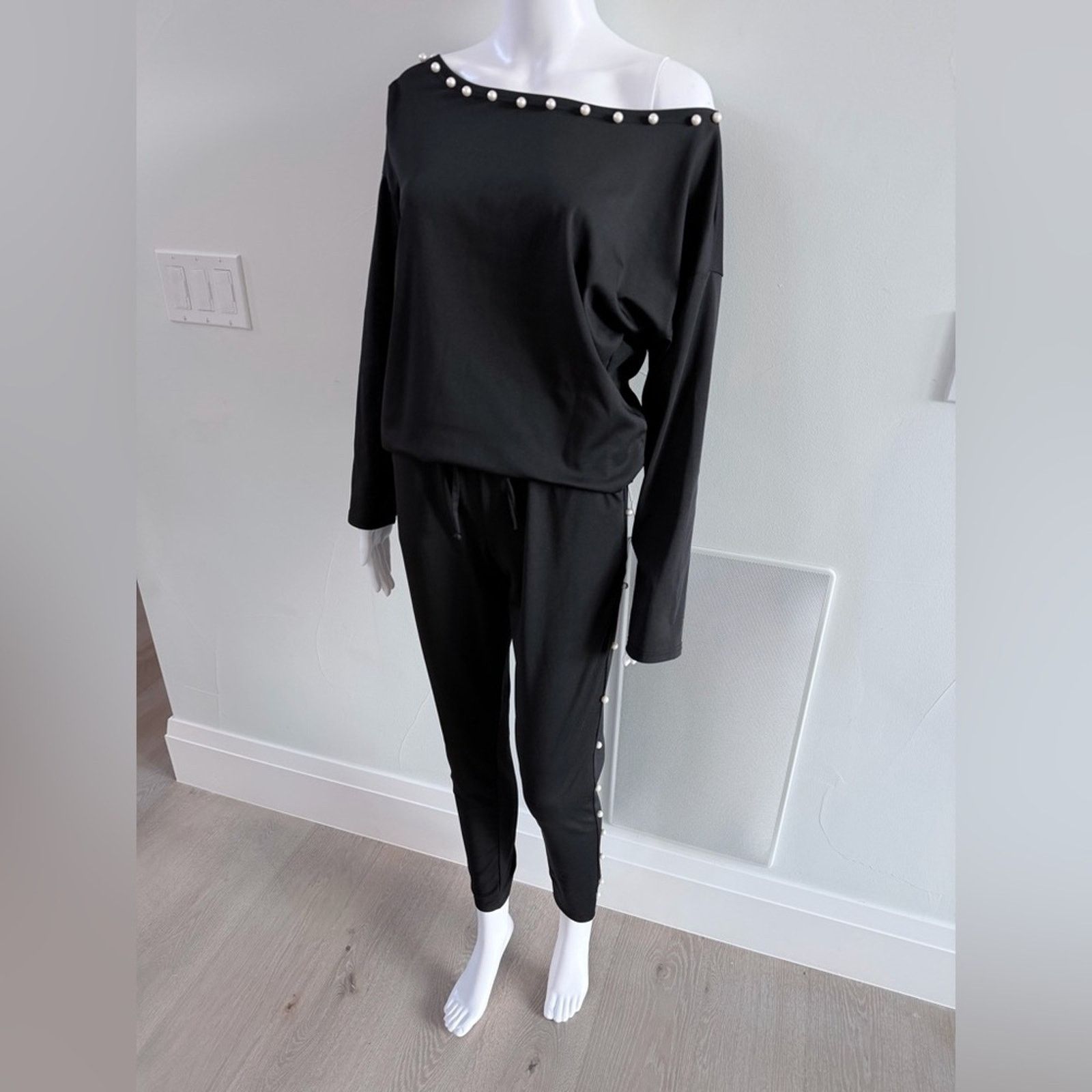 Other New Y2K Black Pearl-Embellished Lounge Set size XS/S/M Size 26" / US 2 / IT 38 - 4 Thumbnail