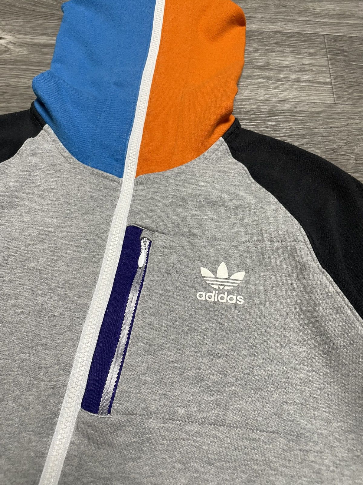 Adidas Vintage Adidas Multicolour Full Zip-Up Hoodie Y2K Rare Size US M / EU 48-50 / 2 - 9 Thumbnail