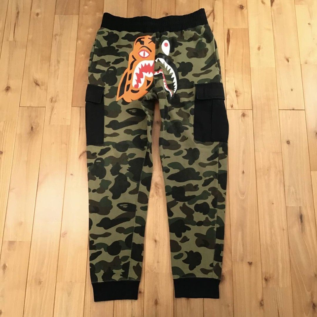 BAPE 1st camo green Tiger Shark Sweat Cargo Pants ★size M