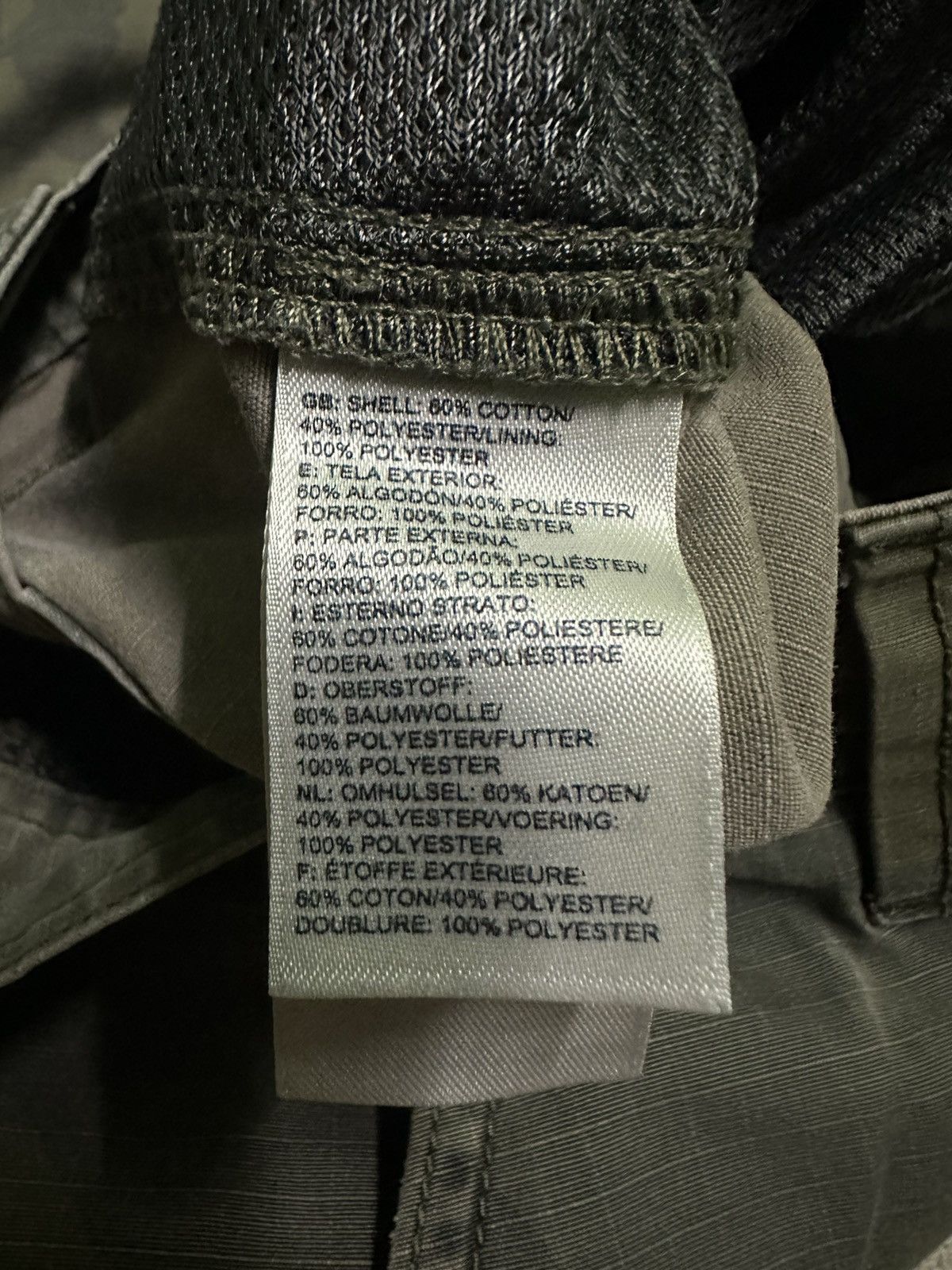 The North Face The north face camo cargo short pants Size US 34 / EU 50 - 6 Thumbnail