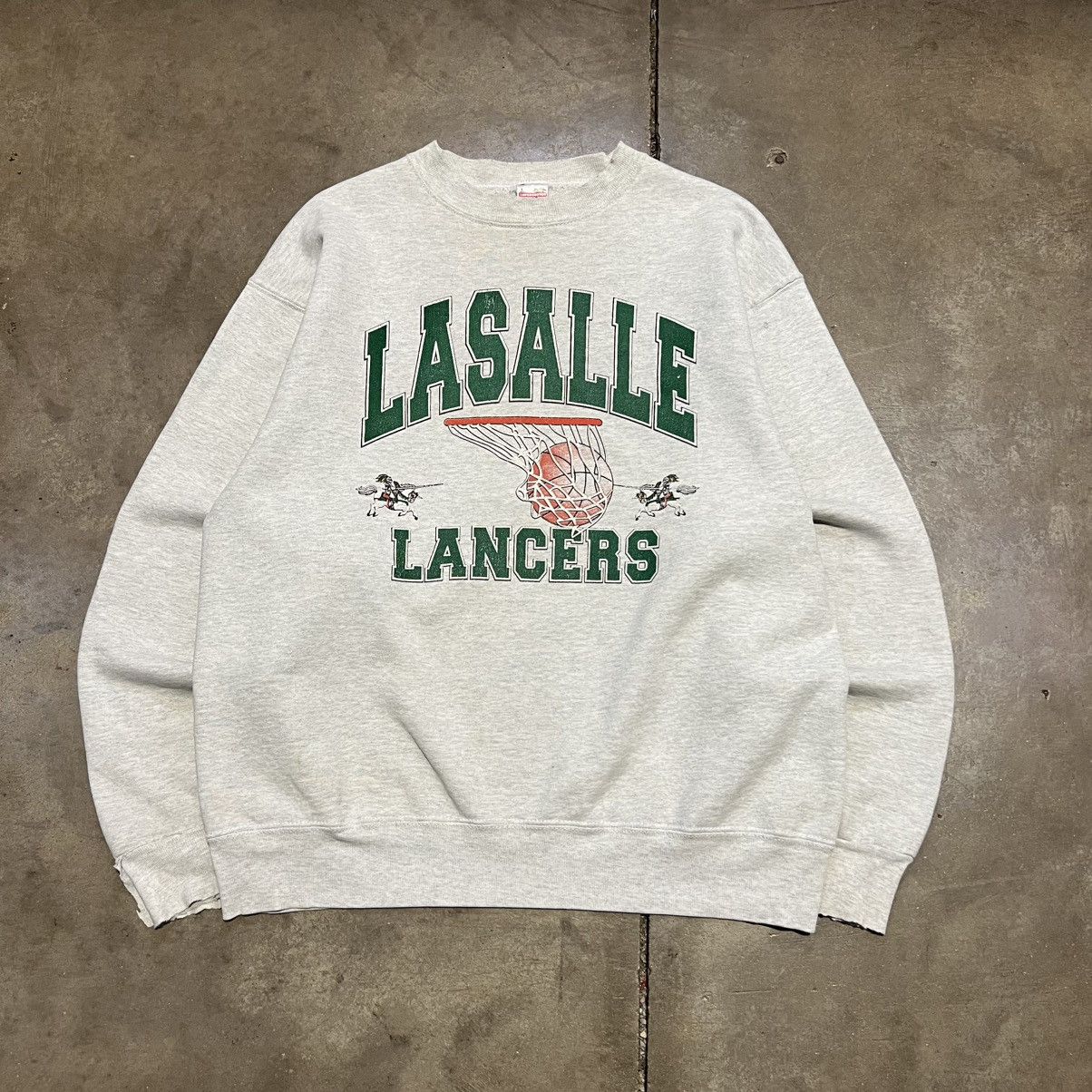 Fruit Of The Loom Vintage 90s Lasalle Lancers Basketball Sweatshirt USA Boxy Size US L / EU 52-54 / 3 - 1 Thumbnail
