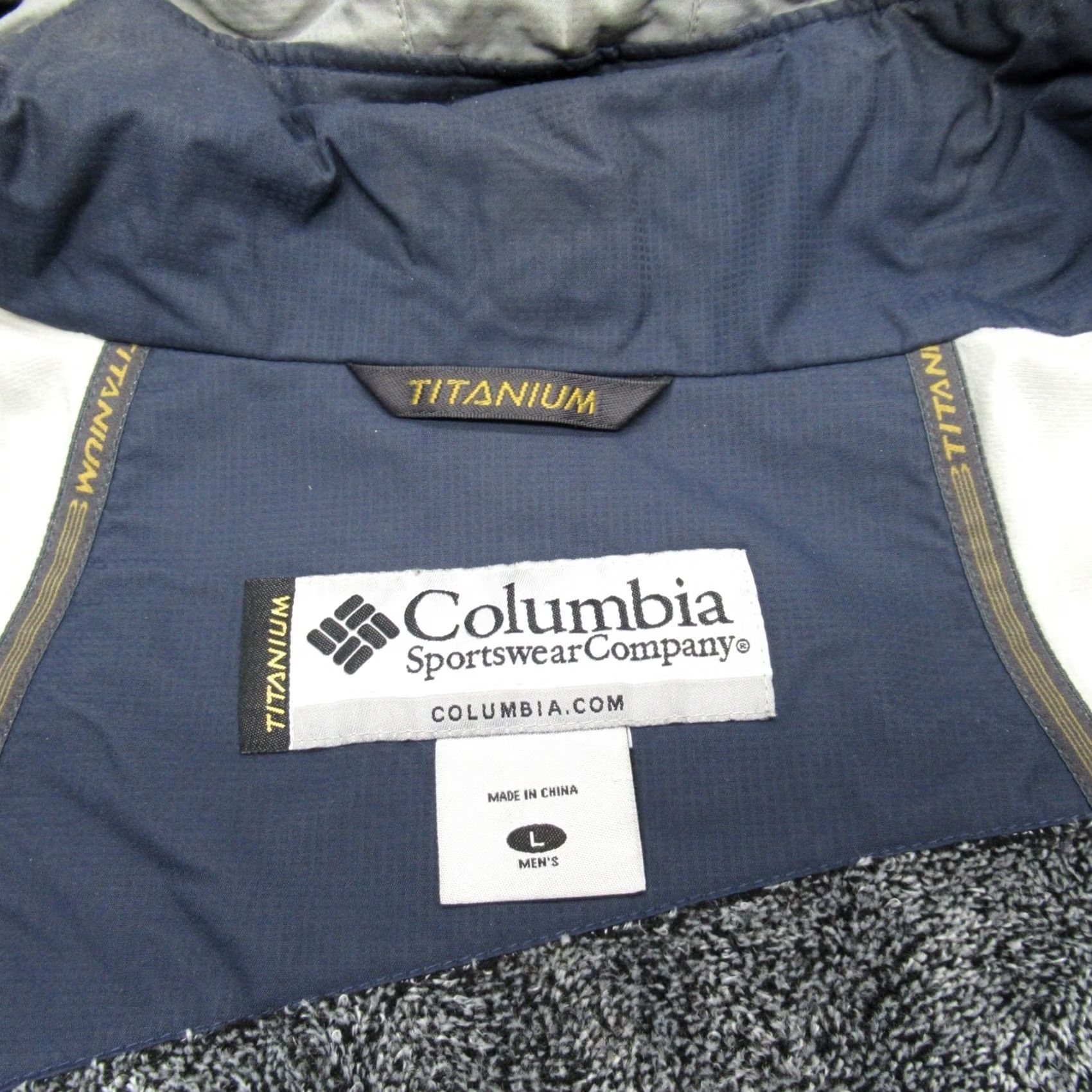Vintage Columbia Titanium Jacket Mens Large Blue Omni-Tech Waterproof Hooded Full Zip Size US L / EU 52-54 / 3 - 6 Thumbnail