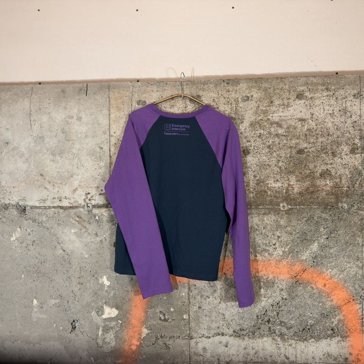 Heaven by Marc Jacobs NWT Emergency Intercom long sleeve raglan tee Size M / US 6-8 / IT 42-44 - 2 Thumbnail