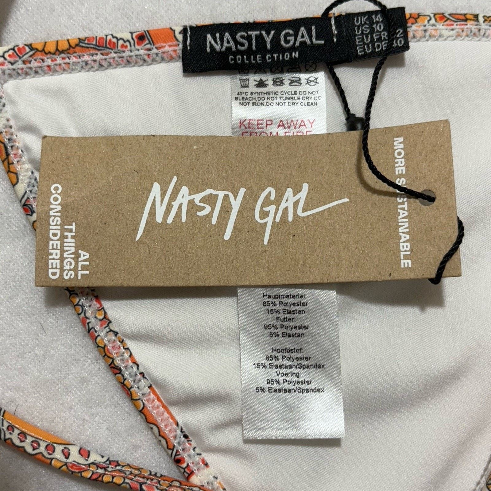 Nasty Gal Nasty Gal 10 Paisley Tie Front Bikini Top Swimwear Halter Size ONE SIZE - 11 Thumbnail