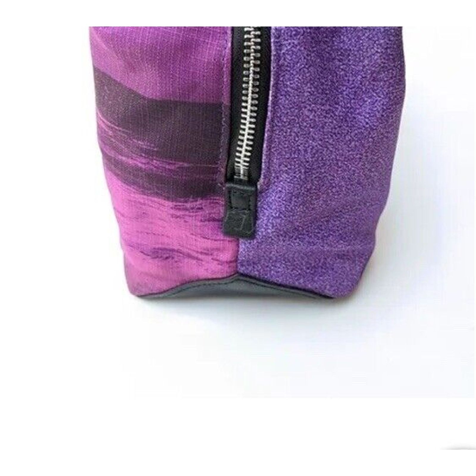 Paul Smith NWT $200 canvas & leather Photo Print Wash Bag / Dopp Kit. Size ONE SIZE - 9 Thumbnail