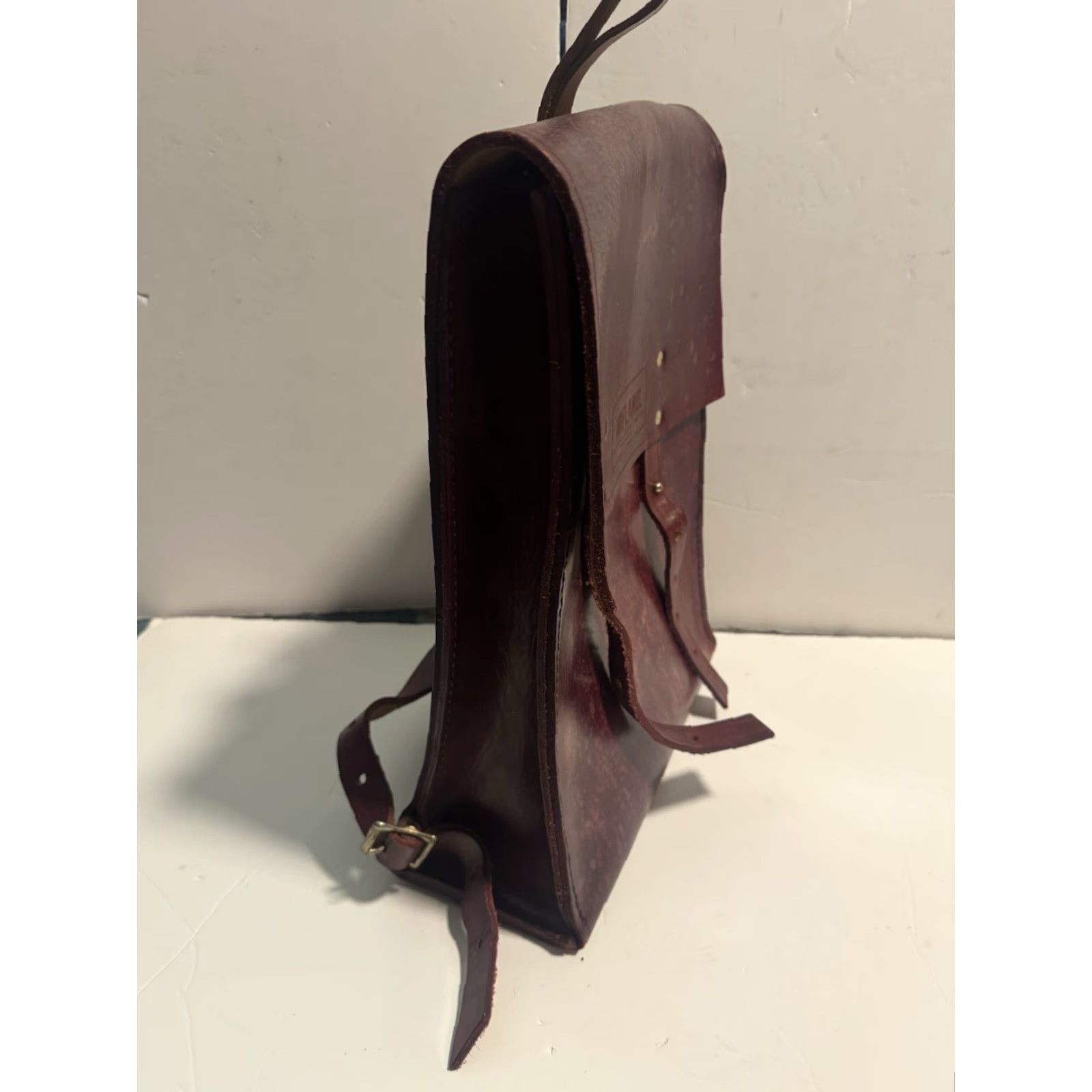Vintage VINTAGE GENUINE MIFLAND LEATHER BAG BACKPACK US MADE W/ STRAP Burgundy Unisex Adults Large Backpack USA Theme 90s? Size ONE SIZE - 6 Thumbnail