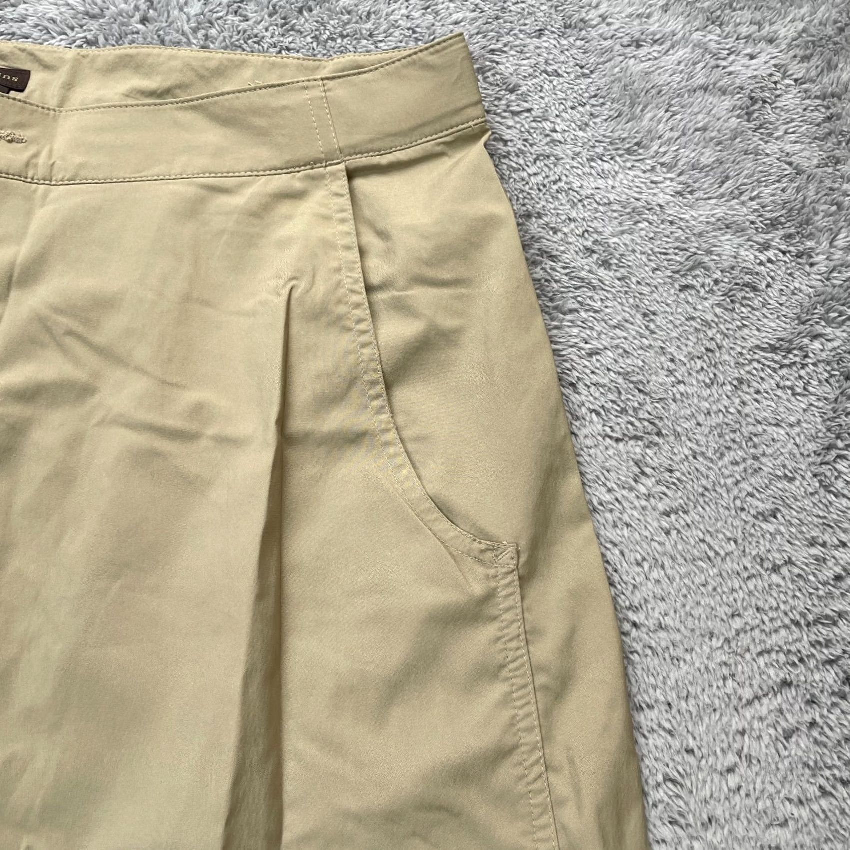 Royal Robbins VINTAGE Royal Robbins Shorts Womens 14 Beige Nylon Stretch Logo Fishing Hiking Walking Size 24" / US 00 / IT 34 - 2 Thumbnail