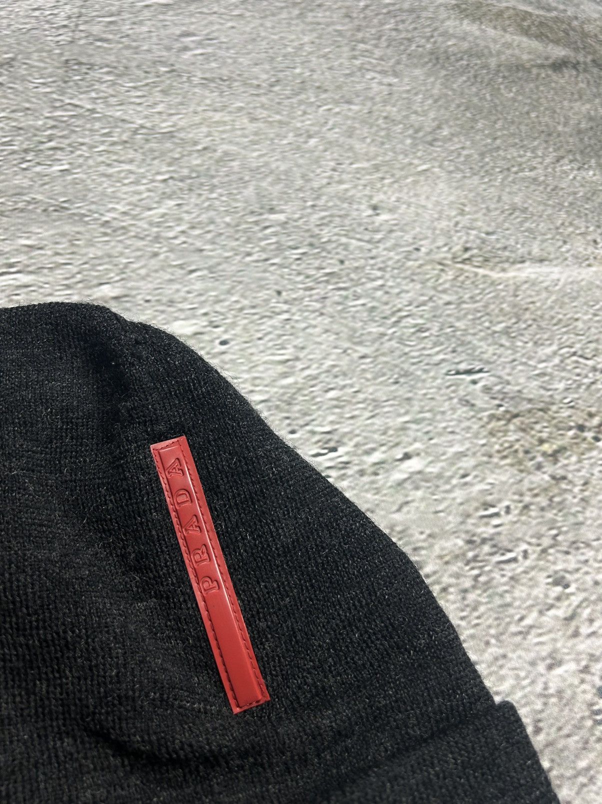 Prada Prada beanie vintage black red tab gorpcore Lana wool hat Size ONE SIZE - 2 Thumbnail