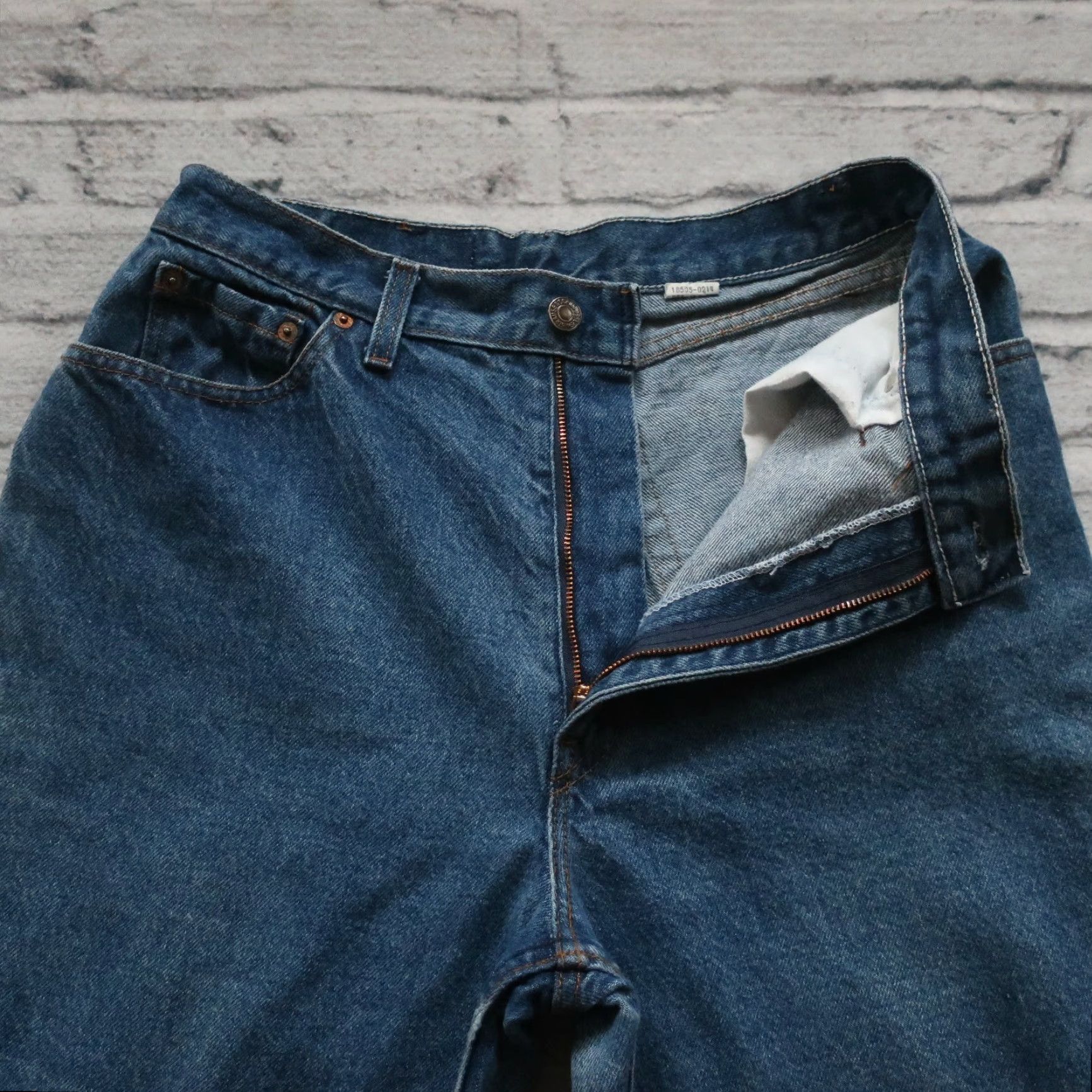 Vintage VINTAGE Levis 505 Denim Jeans Men Jeans 28-29" 30 Medium Wash 34" XS? Size US 30 / EU 46 - 5 Thumbnail