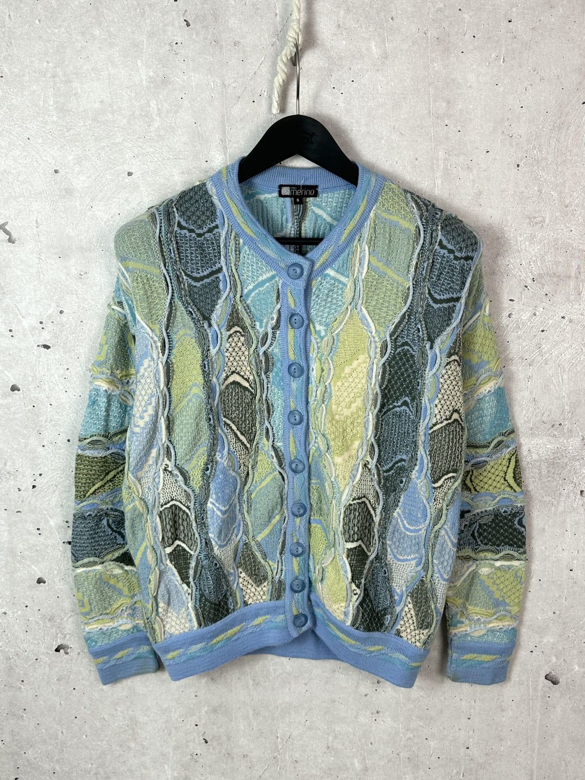 Vintage Vintage Coggi Style Wool Blue Knit Embroidered Cardigan Size US M / EU 48-50 / 2 - 1 Thumbnail
