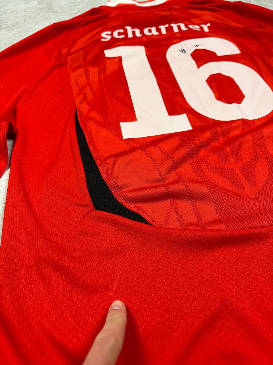 Puma Puma Jersey Team Austria Scharner 16 player signature Size US L / EU 52-54 / 3 - 23 Thumbnail