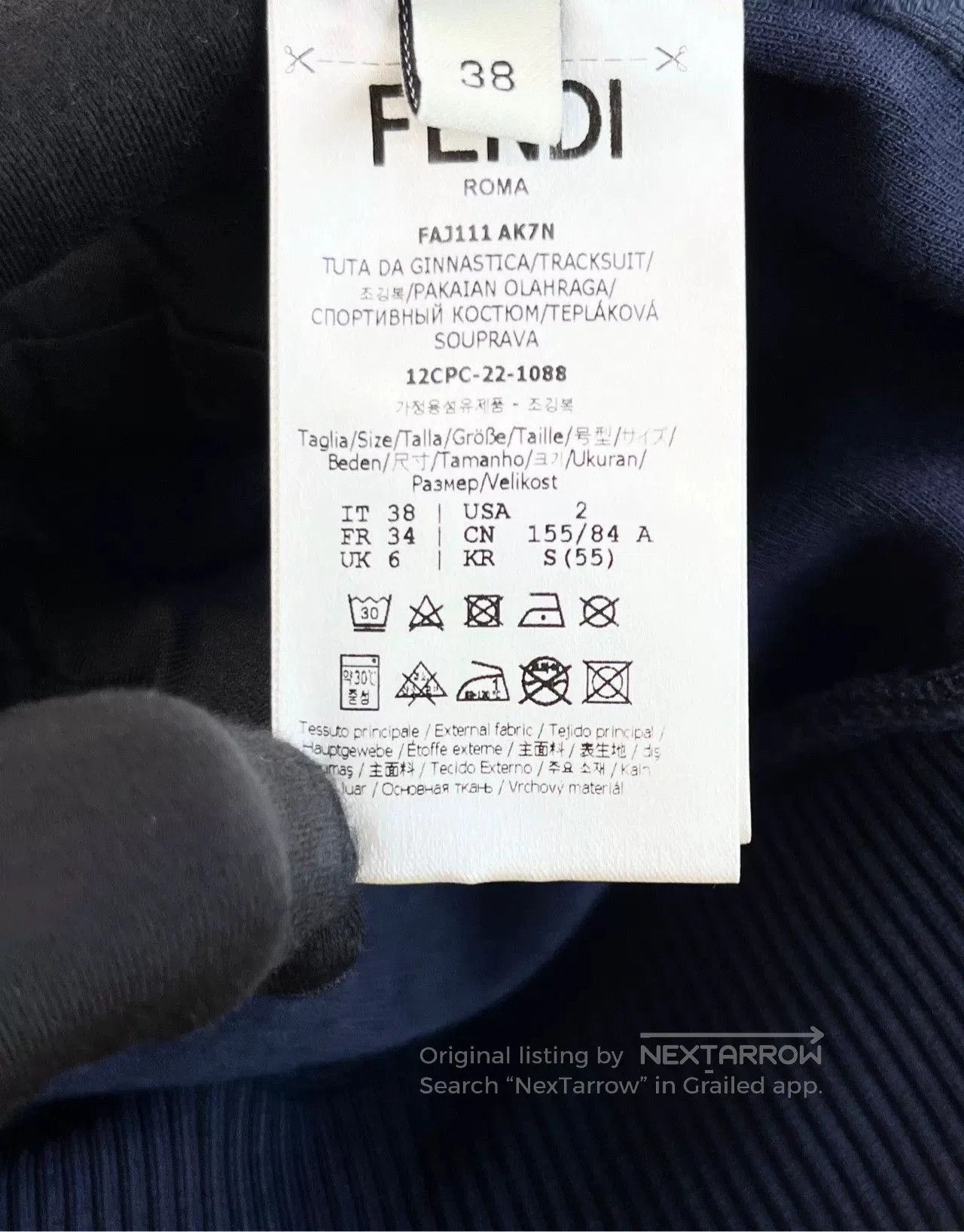 Fendi Fendi Short Zip Logo Jacket. Size S / US 4 / IT 40 - 4 Thumbnail