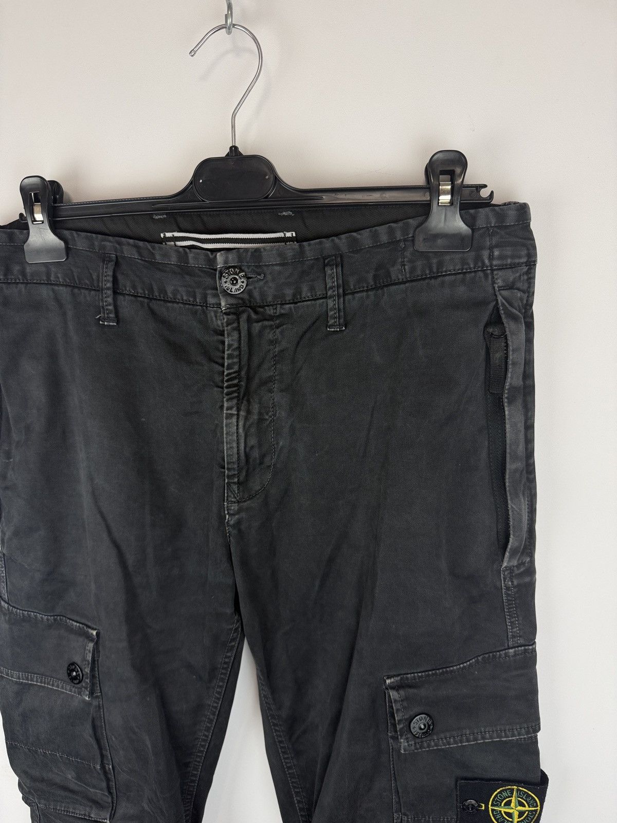 Stone Island Black Stone Island cargo trousers Size US 32 / EU 48 - 2 Thumbnail