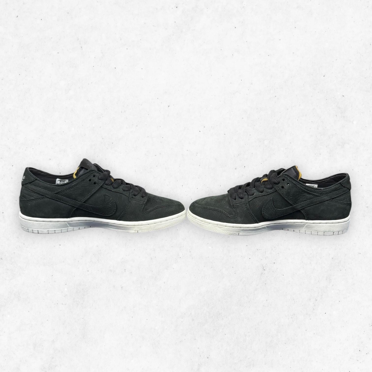 Nike Nike SB Dunk Low Decon Black Yellow Ochre Mens 6 AA4275 Size US 6 / EU 39 - 11 Thumbnail
