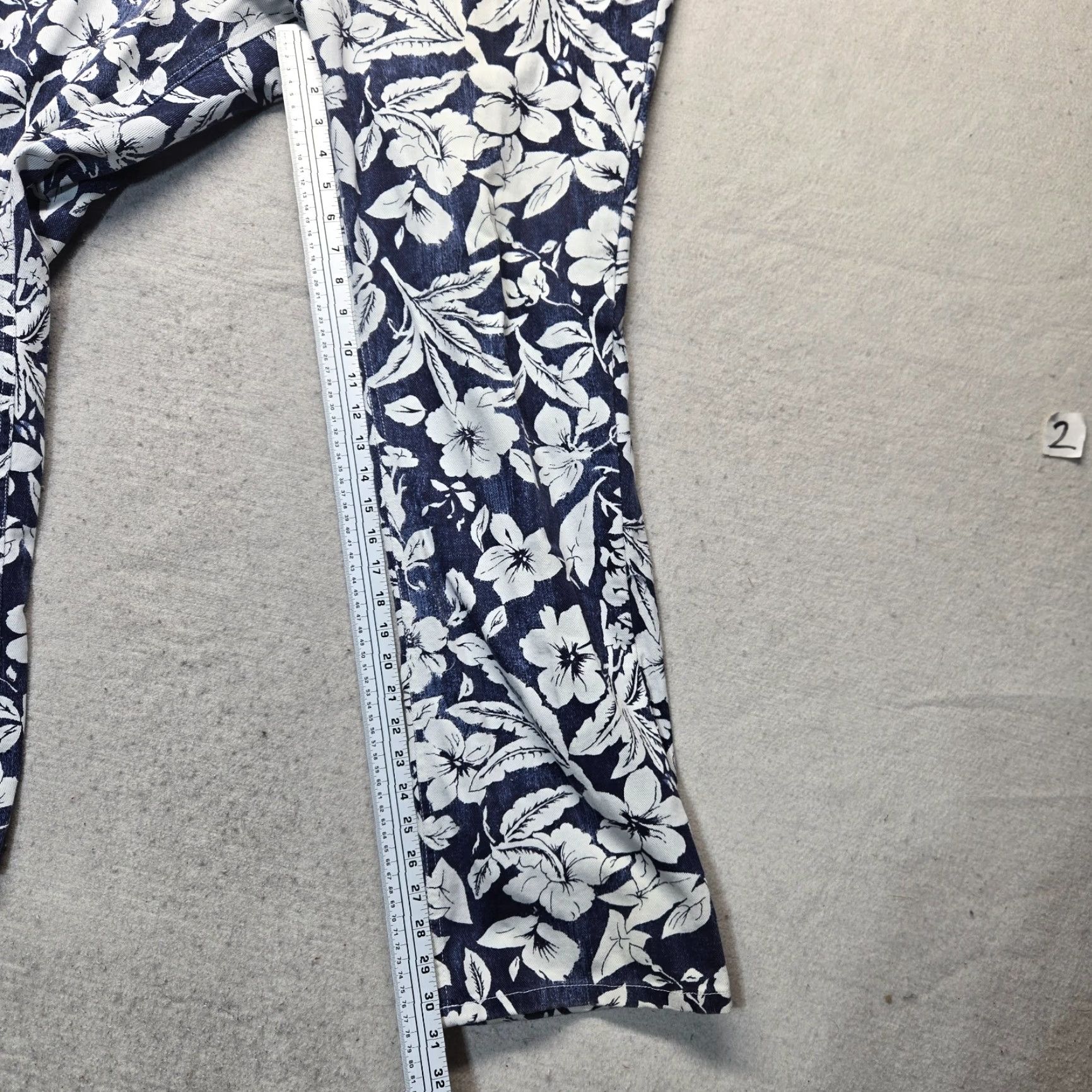 Denime Bass Jeans Floral Flowers Denim Blue Jeans 14 Womens Adult 14 Flower 5-Pocket Style Straight Size 36" / US 14 / IT 50 - 6 Thumbnail