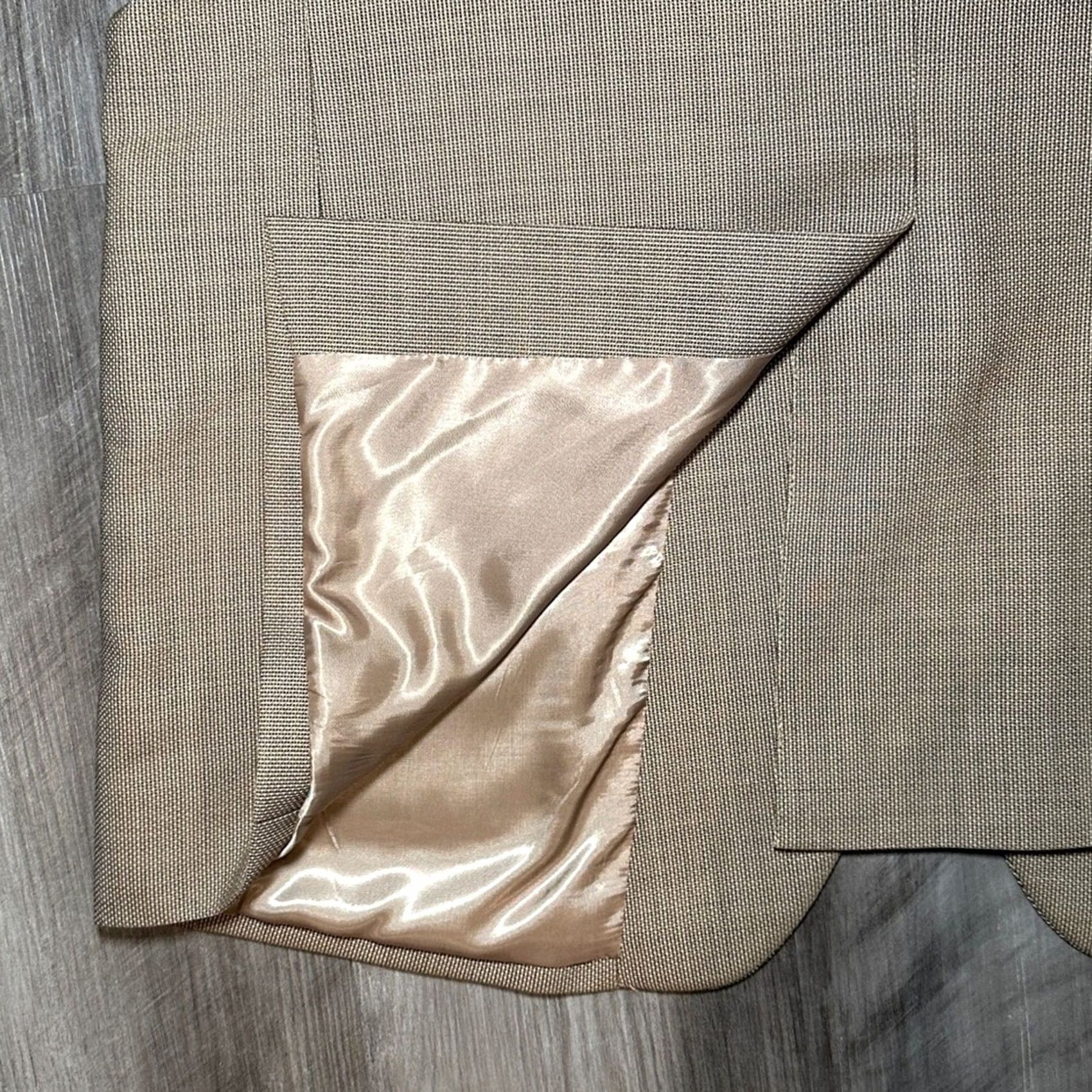 Jos. A. Bank Jos. A. Bank Tan Textured Wool Blazer Sport Jacket 46R Mens Blazer Wool 100% Tan 46R 2 Piece Jacket Size 46R - 3 Thumbnail