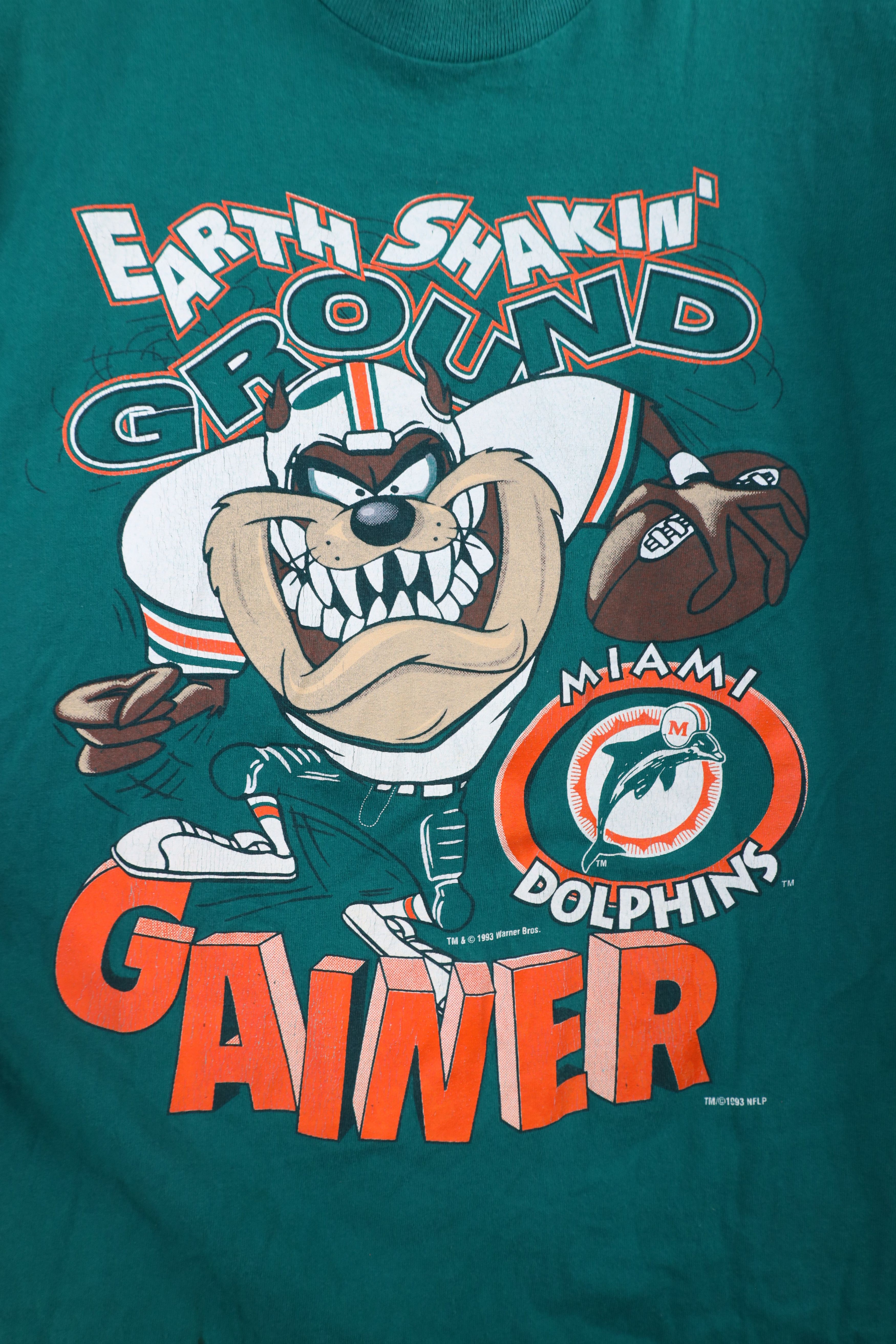Vintage Vintage 90s Tazmanian Devil Miami Dolphins T-Shirt USA Size US L / EU 52-54 / 3 - 4 Thumbnail