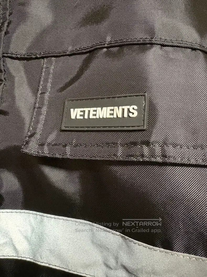Vetements Vetements Men's Logo Patch Shorts Casual Jacket Size US M / EU 48-50 / 2 - 3 Thumbnail
