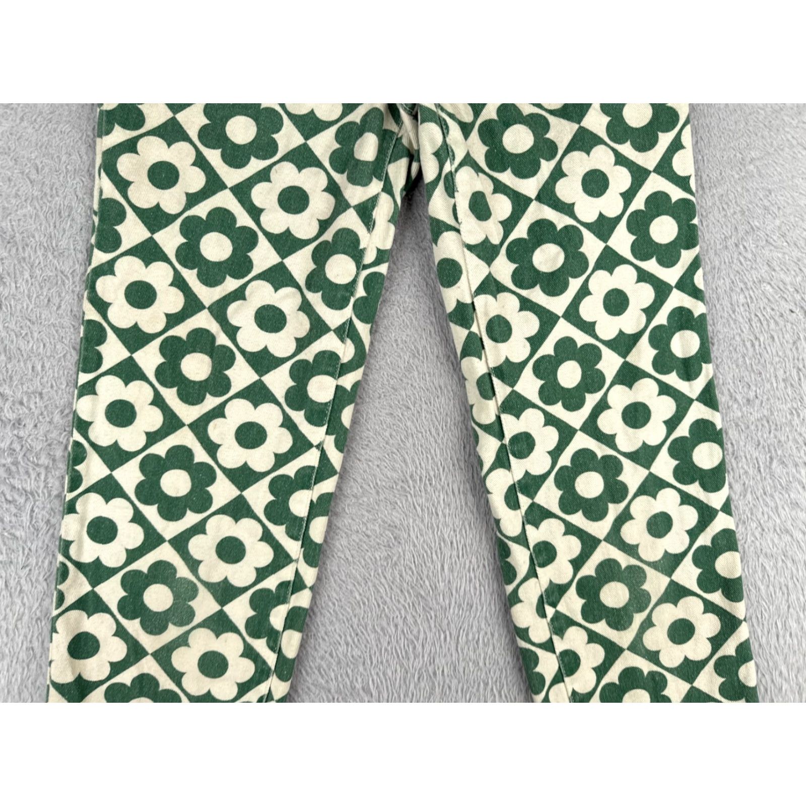 Pacsun VINTAGE Pacsun Jeans Womens 23 White Green Floral Straight Leg High Rise Cotton 23x25 (not vintage actually) Size 40" / US 18 - 3 Thumbnail
