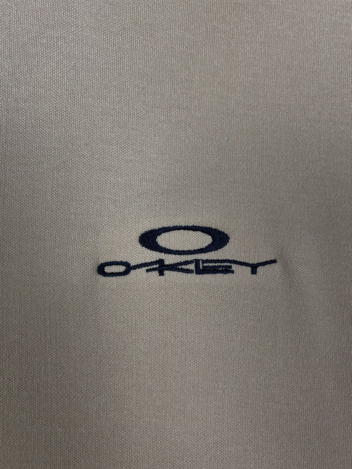 Oakley Vintage 00s Oakley Y2K Bootleg T Shirt Size US L / EU 52-54 / 3 - 7 Thumbnail