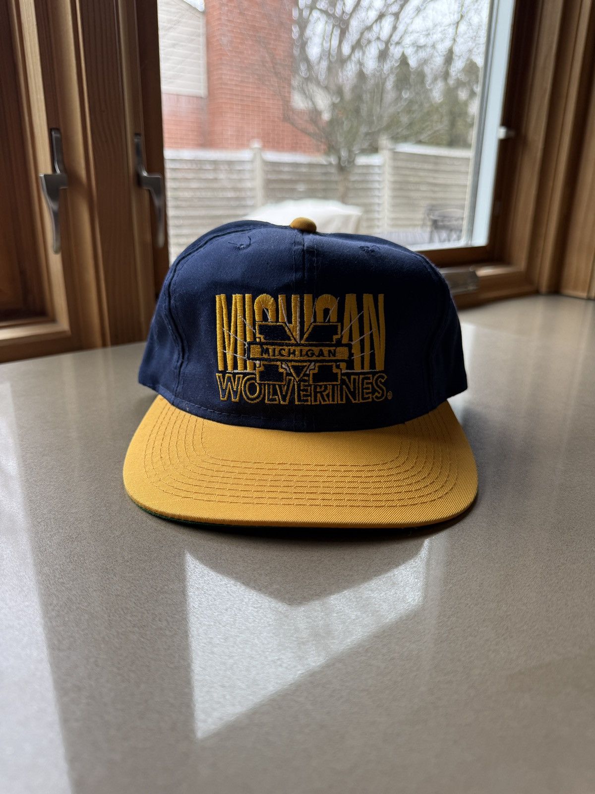 Vintage Vintage 90s University of Michigan Snapback Hat NOS Size ONE SIZE - 1 Thumbnail