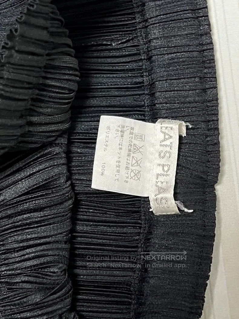 Issey Miyake Issey Miyake size:1 Black Button Pleated Midi Skirt Size 22" - 6 Thumbnail