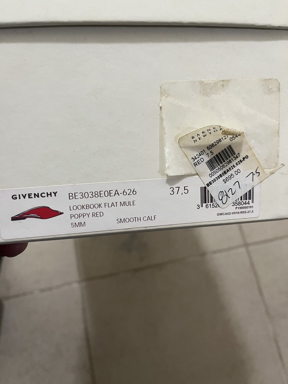 Givenchy Givenchy Lookbook Flat Mule Sz 37.5(7.5us) Size US 7.5 / IT 37.5 - 11 Thumbnail