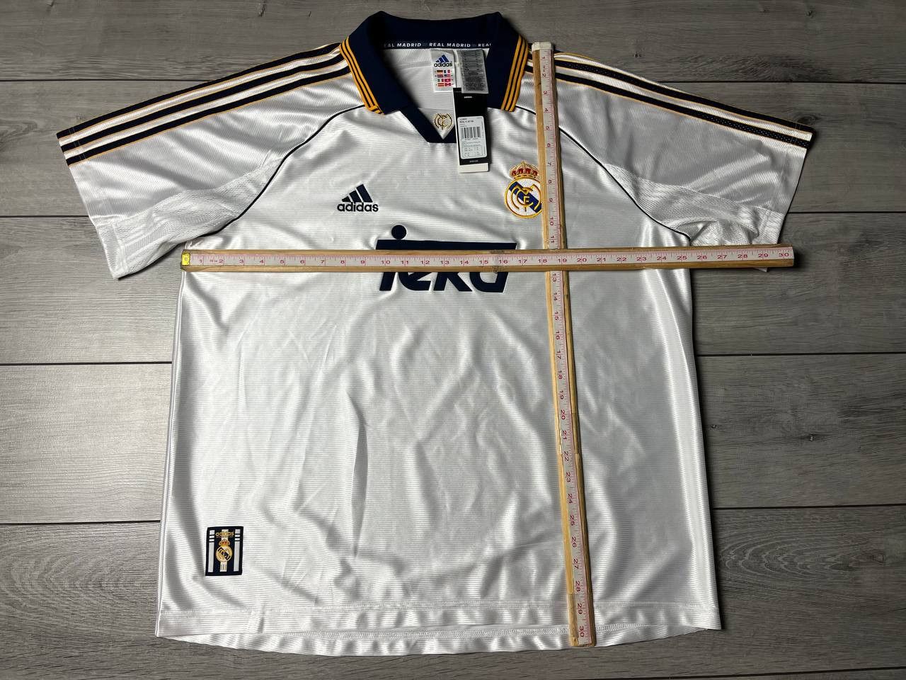 Adidas 1999 2000 REAL MADRID AWAY OFFICIAL SOCCER JERSEY SIZE XL Size US XL / EU 56 / 4 - 6 Thumbnail
